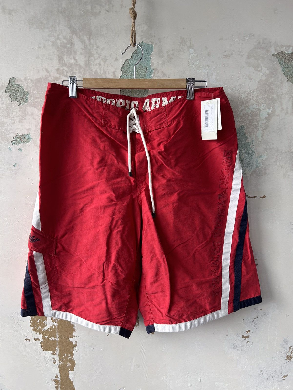Emporio Armani EMPORIO ARMANI SHORT VINTAGE RARE Size US 34 / EU 50 - 1 Thumbnail