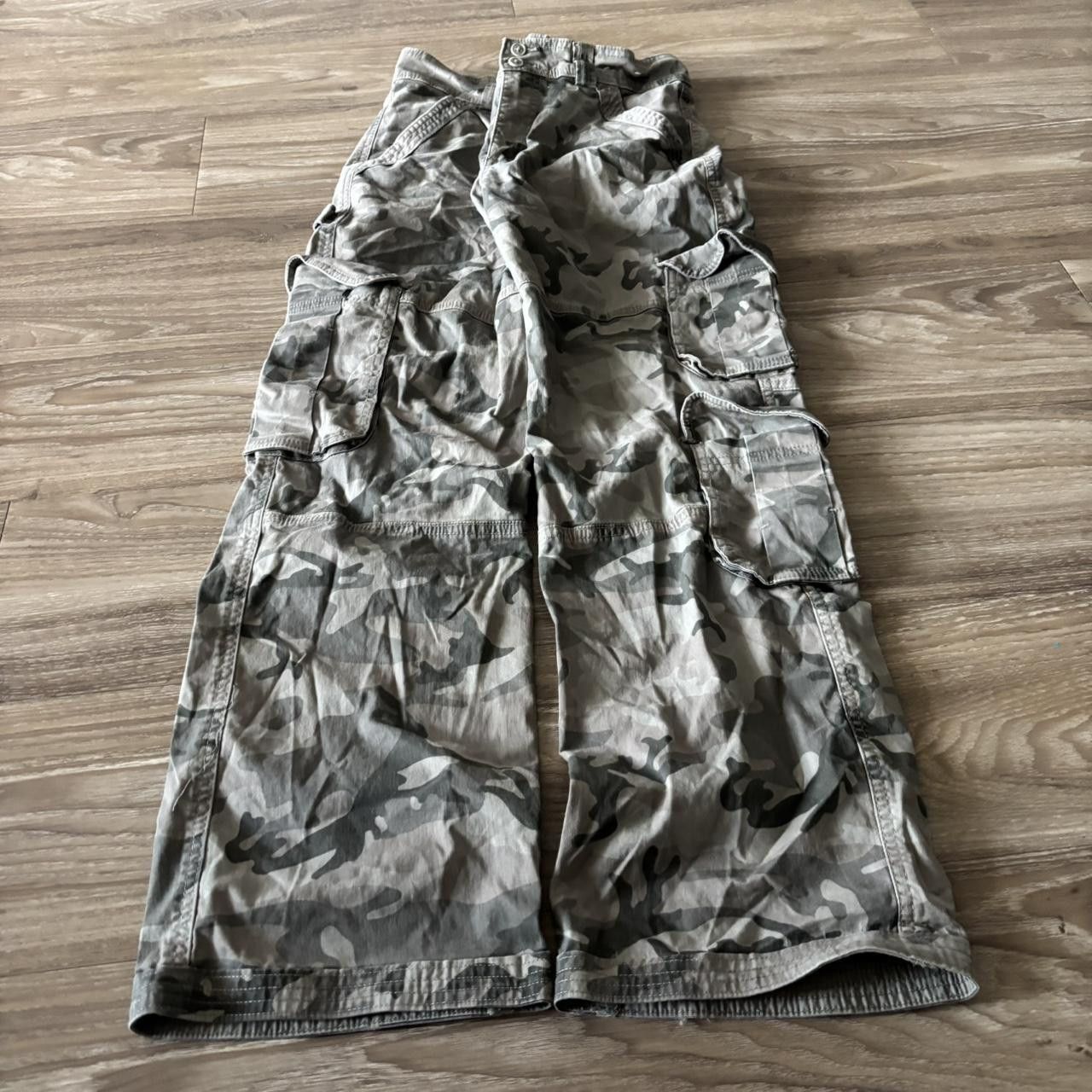 Abercrombie & Fitch Crazy Vintage Y2K/2000s Grunge Abercrombie Camo Streetwear Cargo Pants! 27x29 Size US 27 - 3 Thumbnail