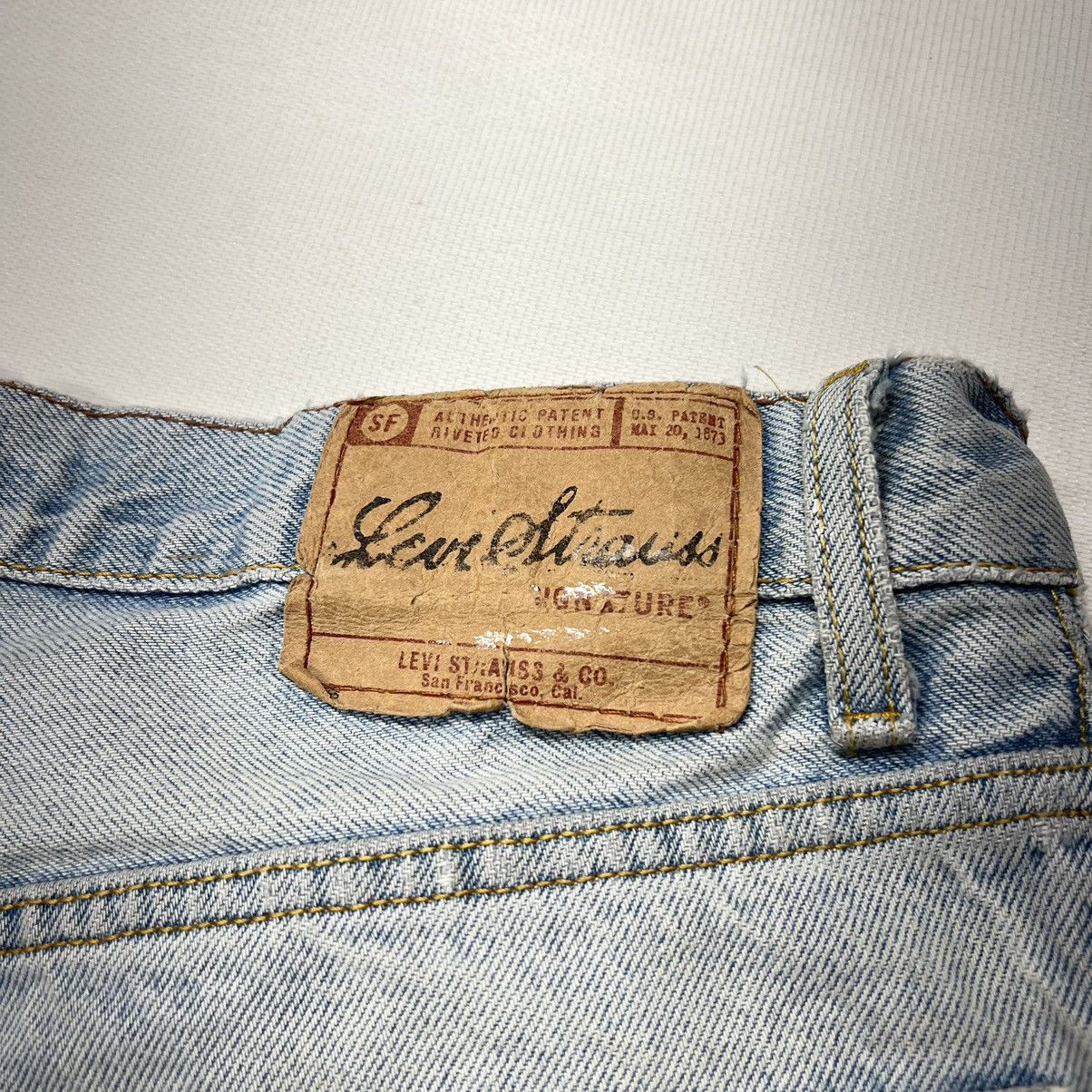 Levi's × Vintage Levis Jeans Blue Signature Corte Regular Work Distressed Rip Size US 32 / EU 48 - 13 Thumbnail