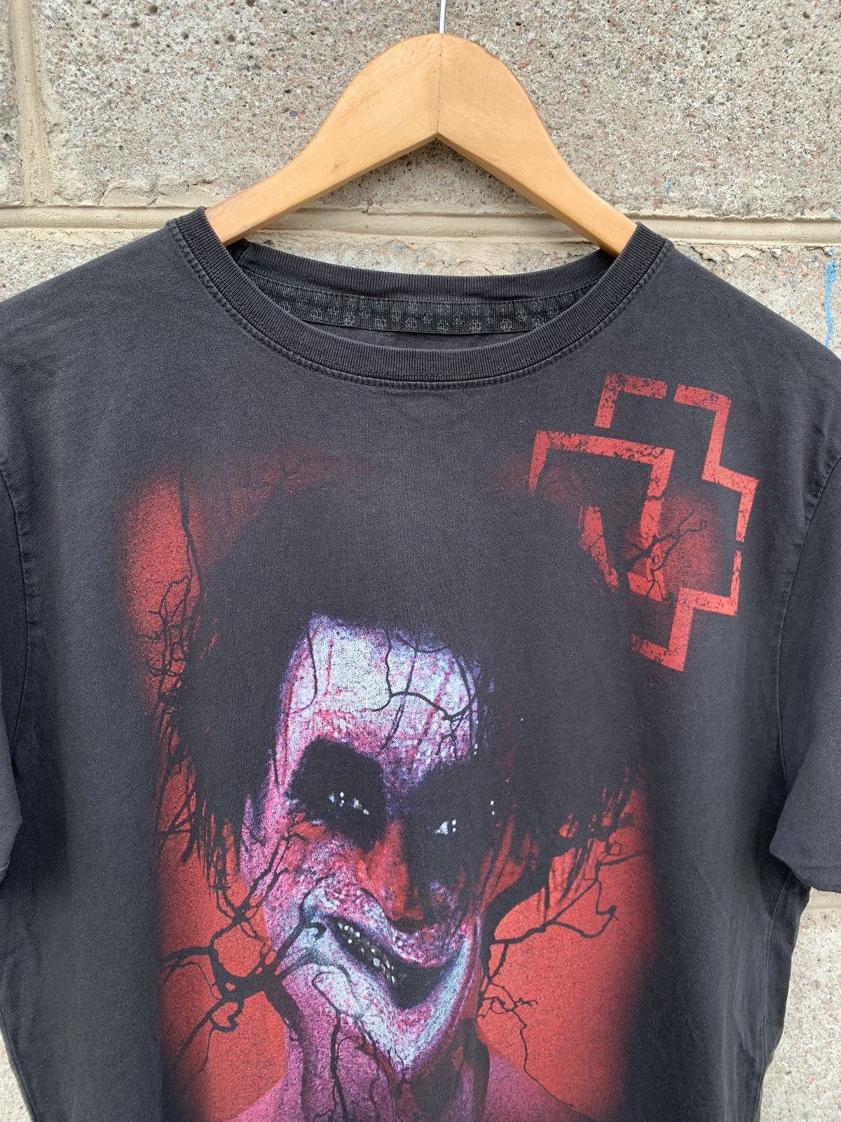 Band Tees × Vintage Vintage Rammstein Mein Herz Brennt Hardcore Metal Tee Size US L / EU 52-54 / 3 - 4 Thumbnail