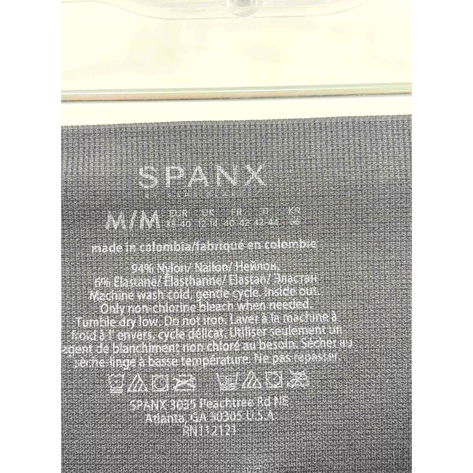 Spanx Spanx Black Legging Athletic Pants Size Medium Pre-Owned Size 32" / US 10 / IT 46 - 3 Thumbnail