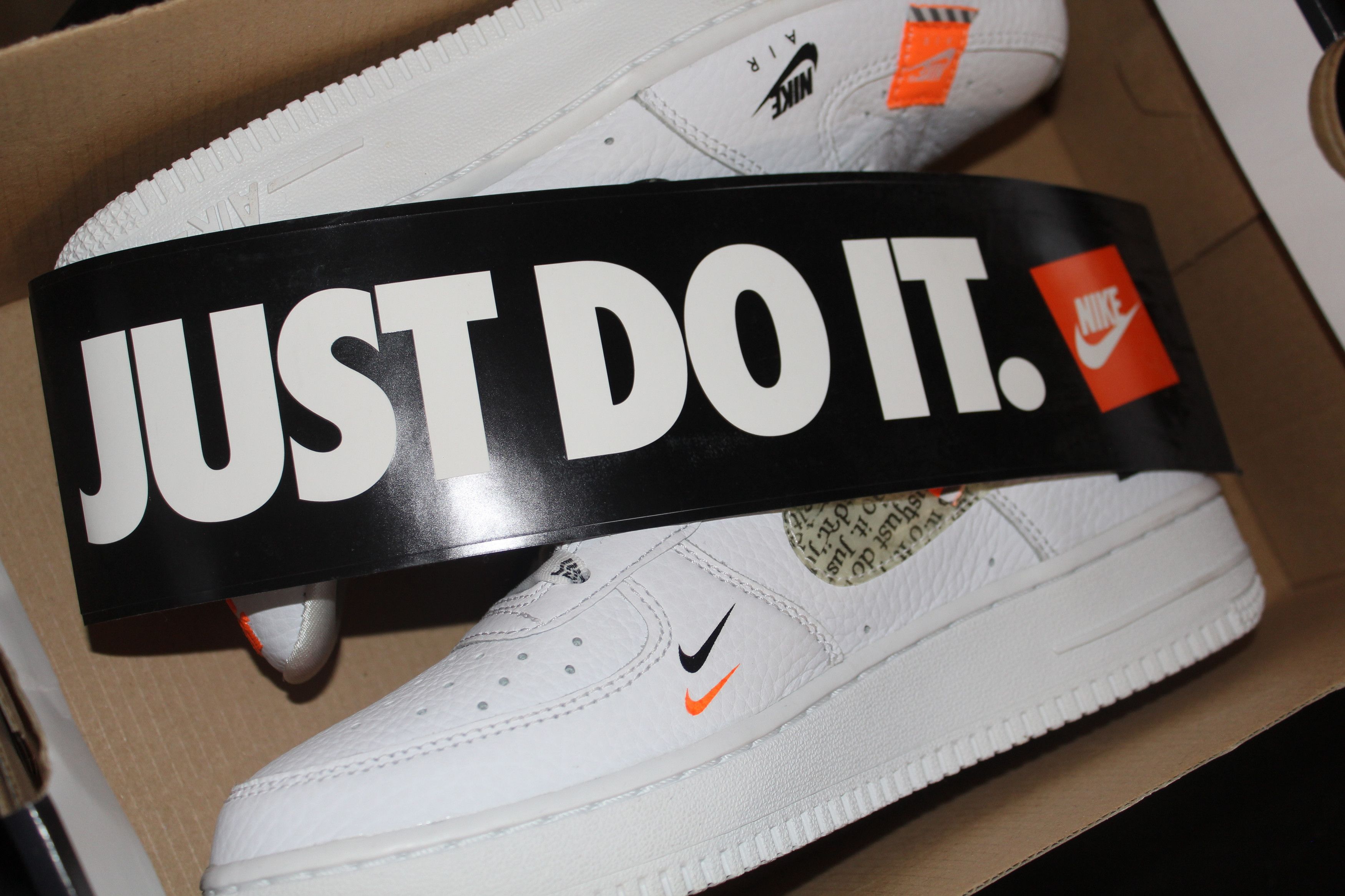 Nike Nike Air Force 1 Just Do It Pack JDI GS Size 5.5Y NEW Size US 7 / IT 37 - 8 Thumbnail