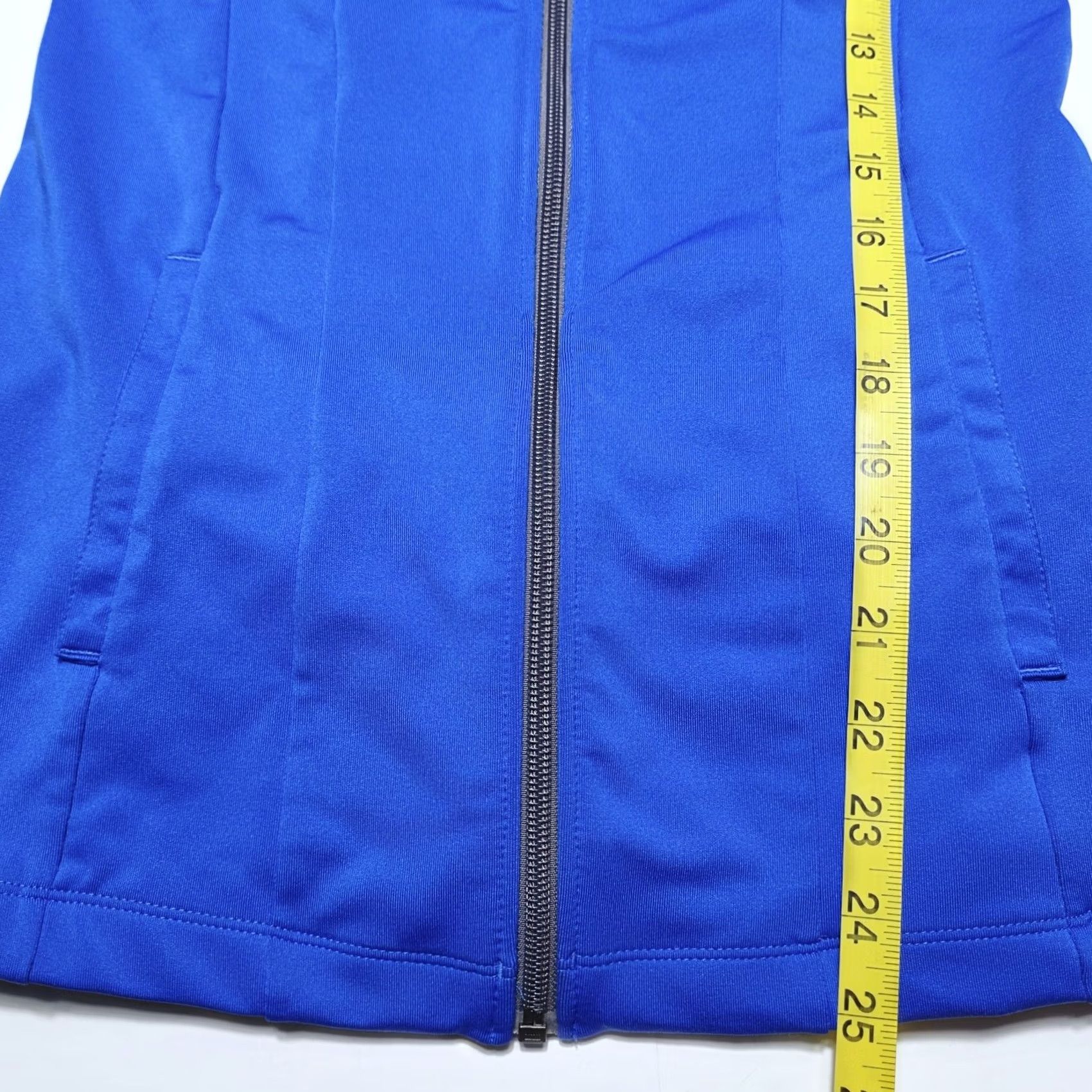 Under Armour Womens Under Armour All Season Gear Full Zip Jacket Semi-Fitted Royal Blue XS Size XS / US 0-2 / IT 36-38 - 4 Thumbnail
