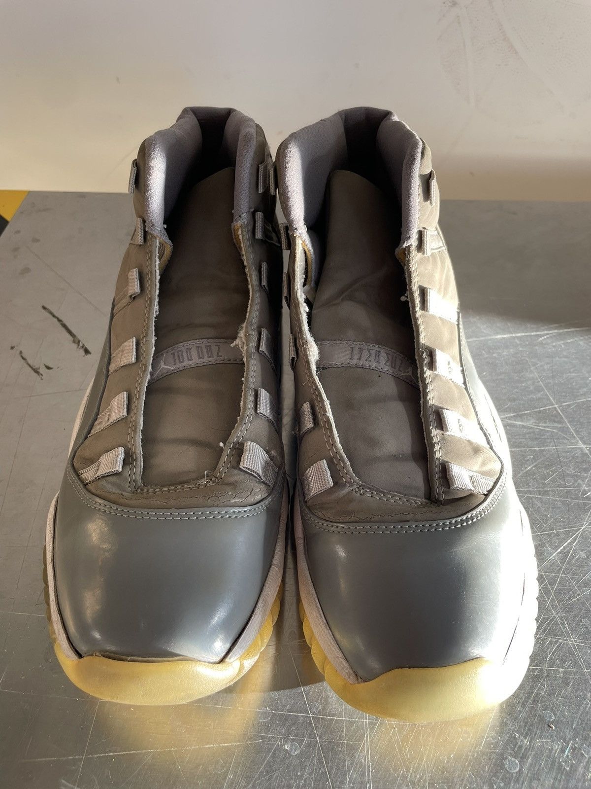 Jordan Brand Air Jordan XI 11 Retro Cool Grey Gray 2010 Size 7Y 7 Size US 7 / EU 40 - 2 Thumbnail