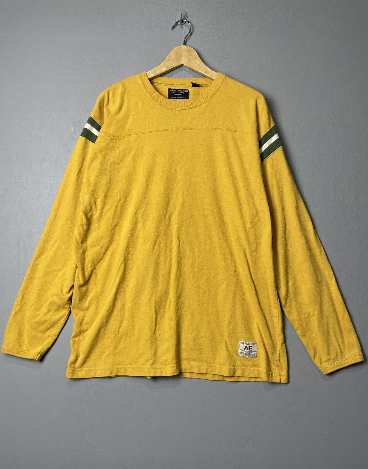 American Eagle Outfitters Vintage American Eagles Outfitters long sleeve footballshirt Size US XL / EU 56 / 4 - 1 Thumbnail