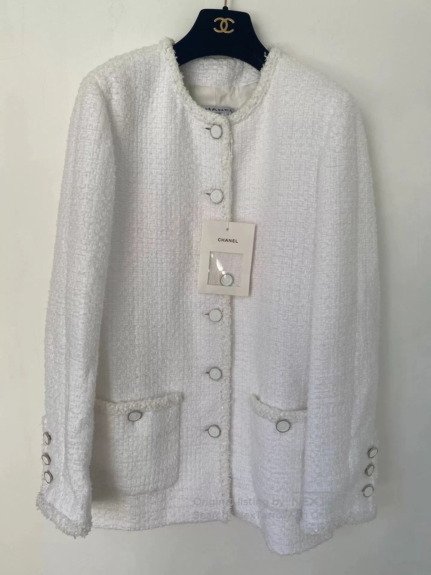 Chanel Chanel White Tweed Double Pocket Jacket. Size US S / EU 44-46 / 1 - 1 Thumbnail