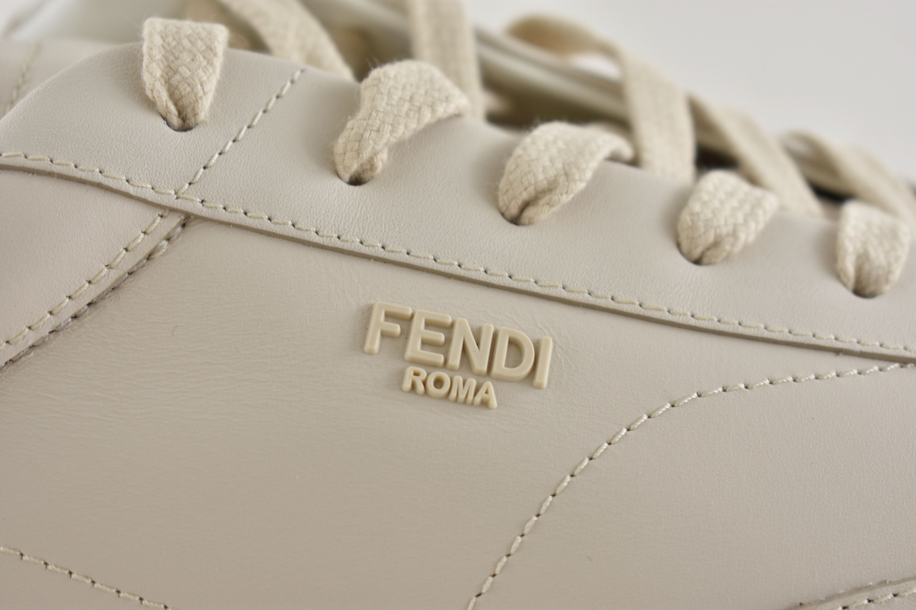Fendi Fendi Ice Leather Logo Classic Low Top Sneakers UK 11 US 12 Size US 12 / EU 45 - 7 Thumbnail