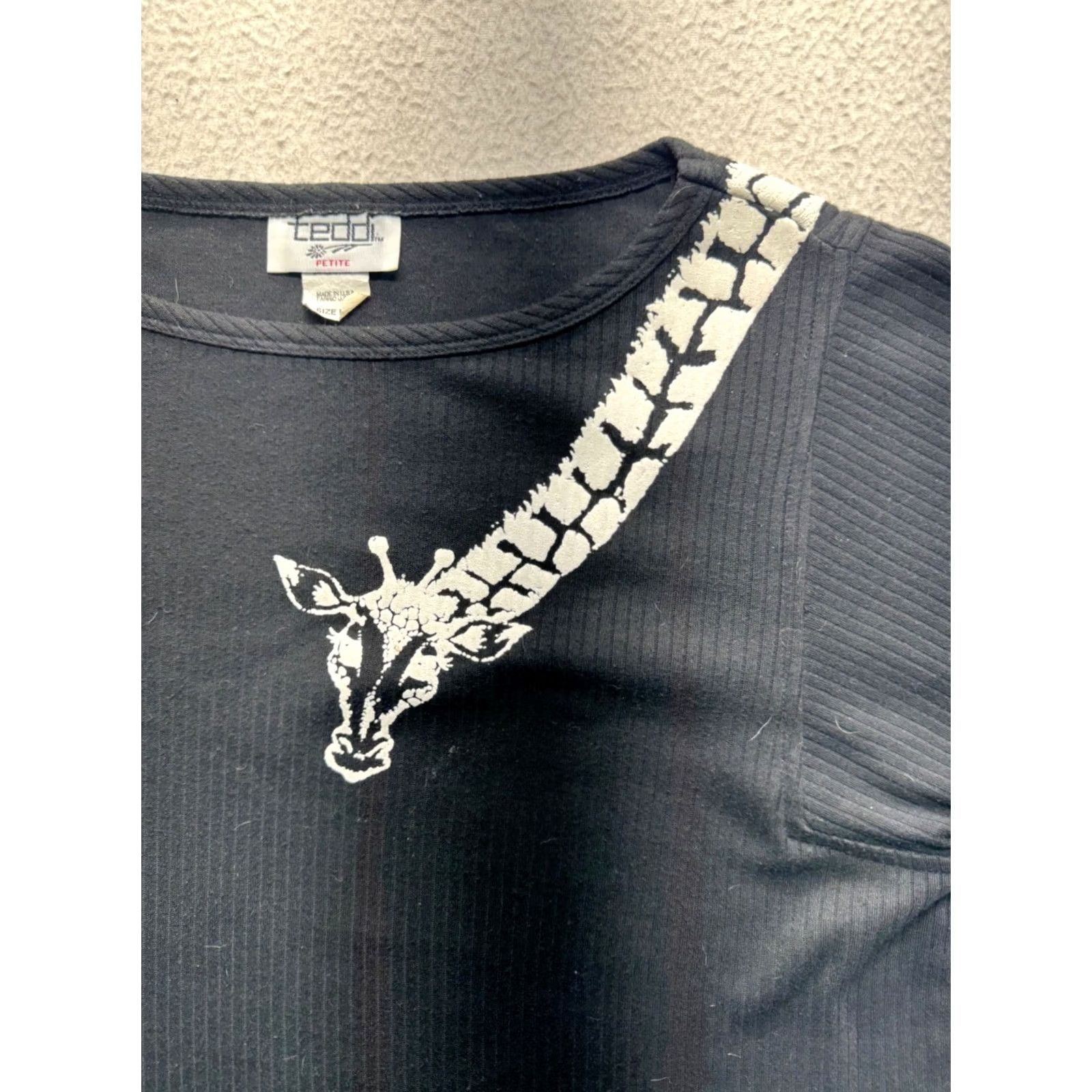 Vintage Teddi Giraffe Graphic T-Shirt Ribbed Black PS Cotton Blend USA Made Mens Short Sleeve Size S Womens Petite Size US S / EU 44-46 / 1 - 4 Thumbnail