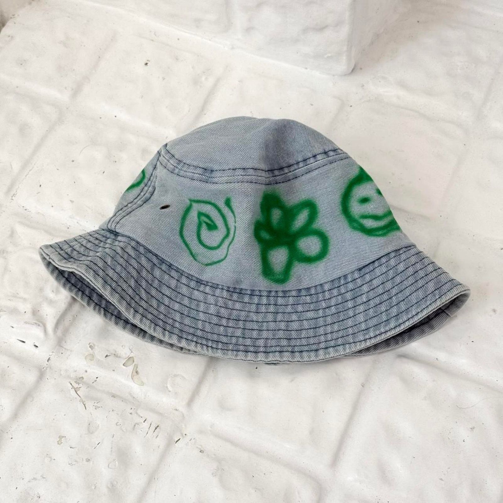 Other Y2k airbrushed denim bucket hat Size ONE SIZE - 1 Thumbnail