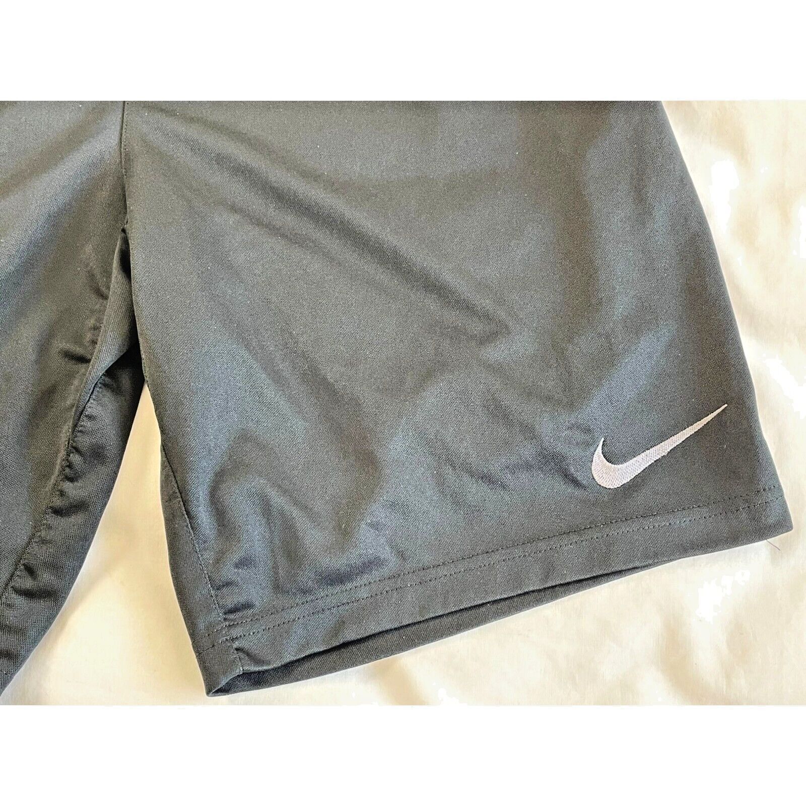 Nike Nike Boys Black DriFit Athletic Shorts Sz M Polyester Size US 34 / EU 50 - 2 Thumbnail