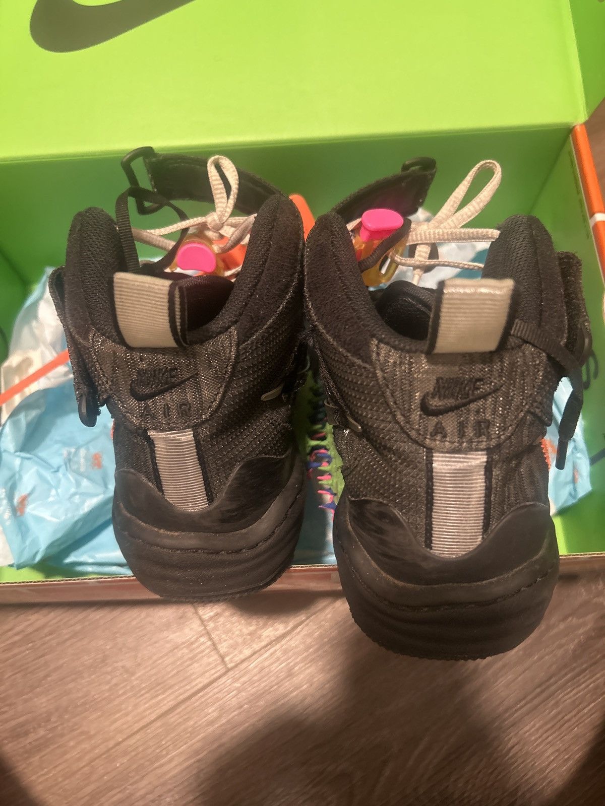 Off-White Off-White x Nike Air Force 1 Mid “Black” (With Box) Size US 6 / IT 36 - 5 Thumbnail