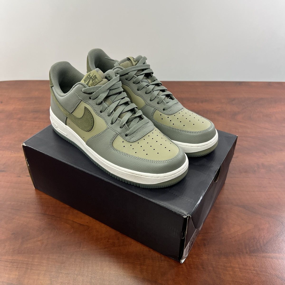 Nike NEW Nike Air Force 1 07 LV8 Stucco Olive Green Size US 10.5 / EU 43-44 - 2 Thumbnail