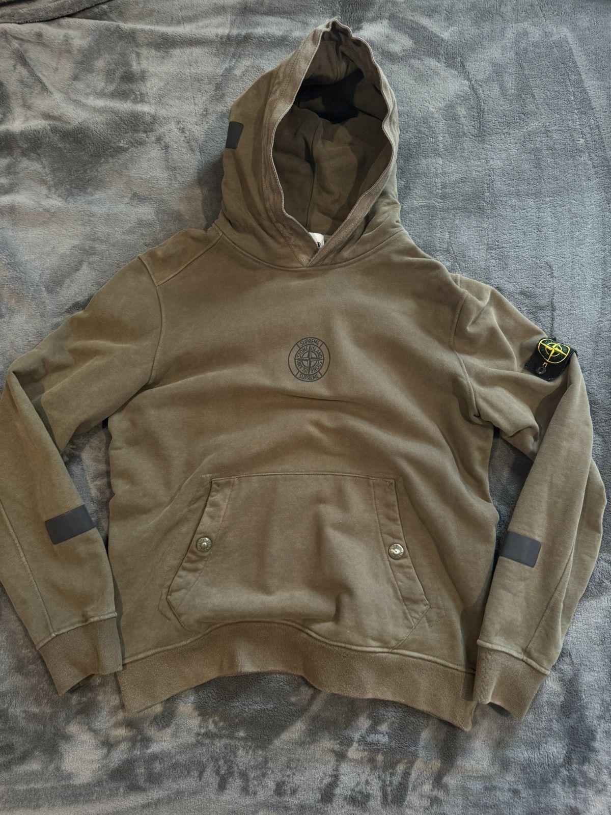 Stone Island × Supreme Supreme stone island hoodie | Grailed