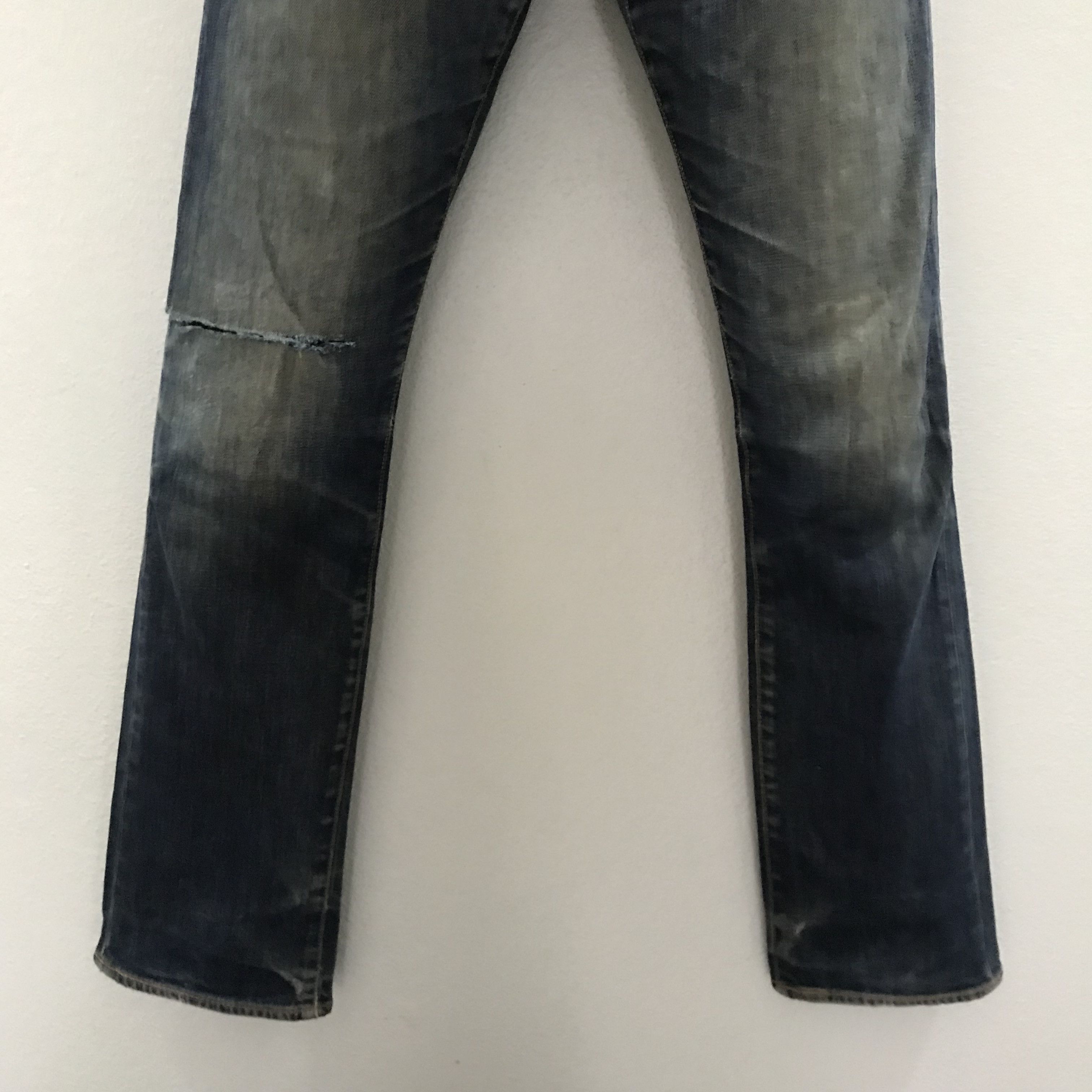 Levi's Vintage Levi's 513 Stone Washed Blue Light Washed Jeans Size US 30 / EU 46 - 4 Thumbnail