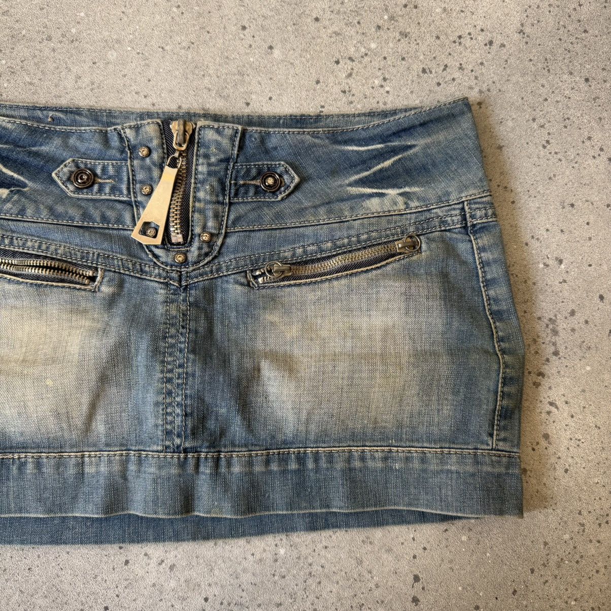 Japanese Brand Opium Y2K Vintage Super Sexy Mini Denim Skirt Size 28" / US 6 / IT 42 - 6 Thumbnail