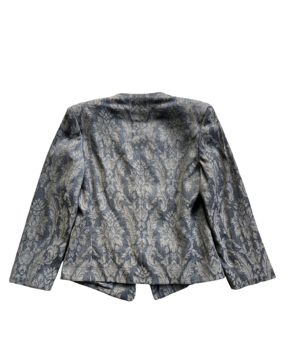 Salvatore Ferragamo Vintage Salvatore Ferragamo Cropped Floral Jacquard Jacket Size S / US 4 / IT 40 - 2 Thumbnail