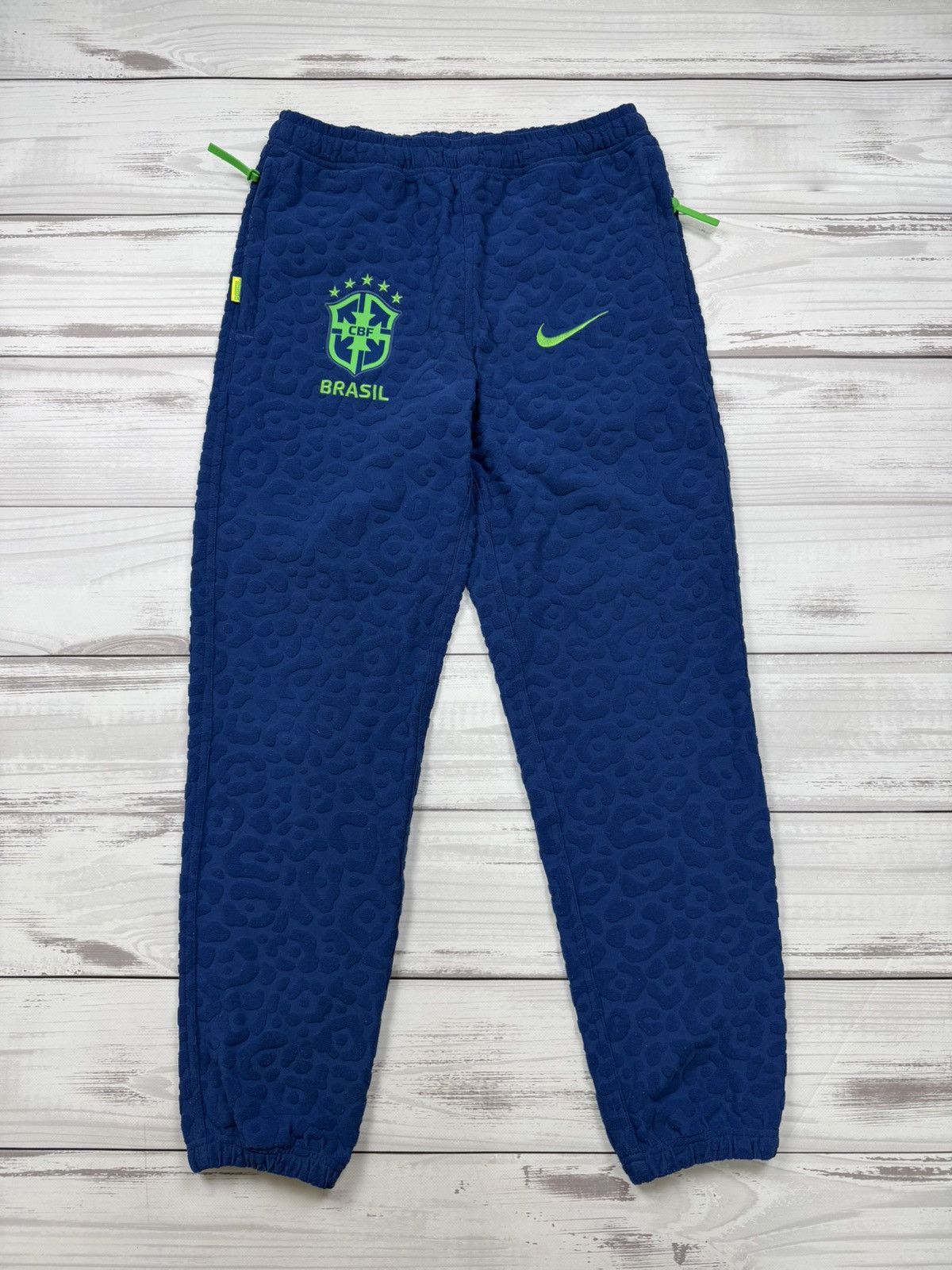 Nike Nike Brazil CBF French Terry Bottoms Men's Size S Size US 31 - 1 Thumbnail