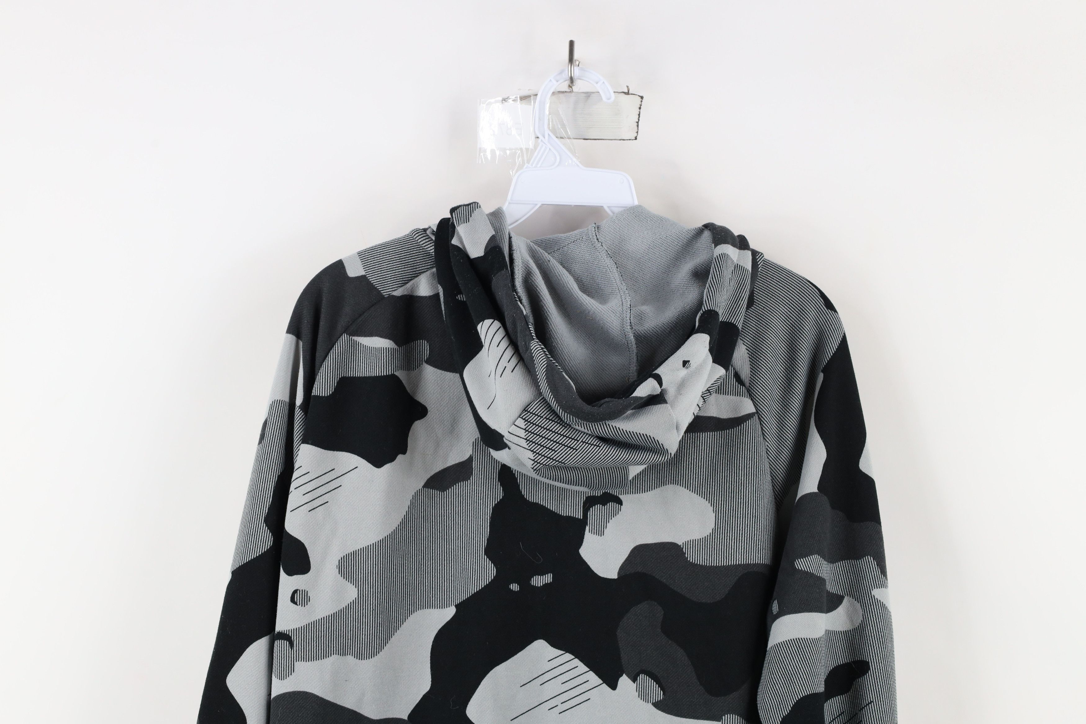 Nike × Vintage Vintage Y2K Nike Sportswear Camouflage Full Zip Hoodie Size US L / EU 52-54 / 3 - 14 Thumbnail