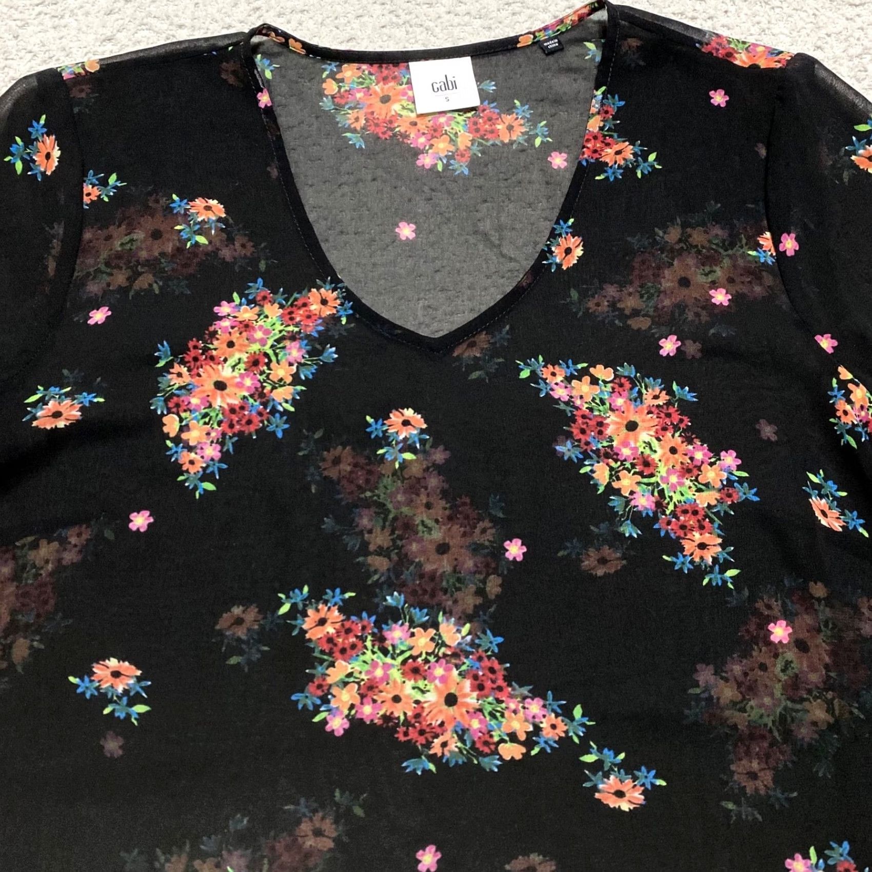 Vintage Cabi Shirt Womens Small Black Floral V Neck Long Sleeve Sheer Pullover Size S / US 4 / IT 40 - 6 Thumbnail