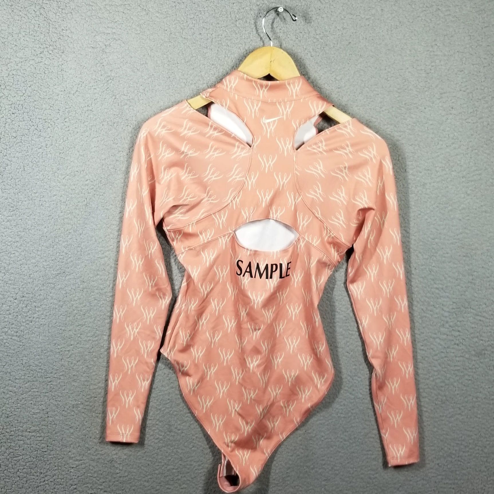 Nike Nike Serena Williams Design Crew Tennis Bodysuit Shirt Womens Small Pink Geometric 1/2 Zip Zipper Tunic Designer Rare Sold Out 90s? Size S / US 4 / IT 40 - 2 Thumbnail