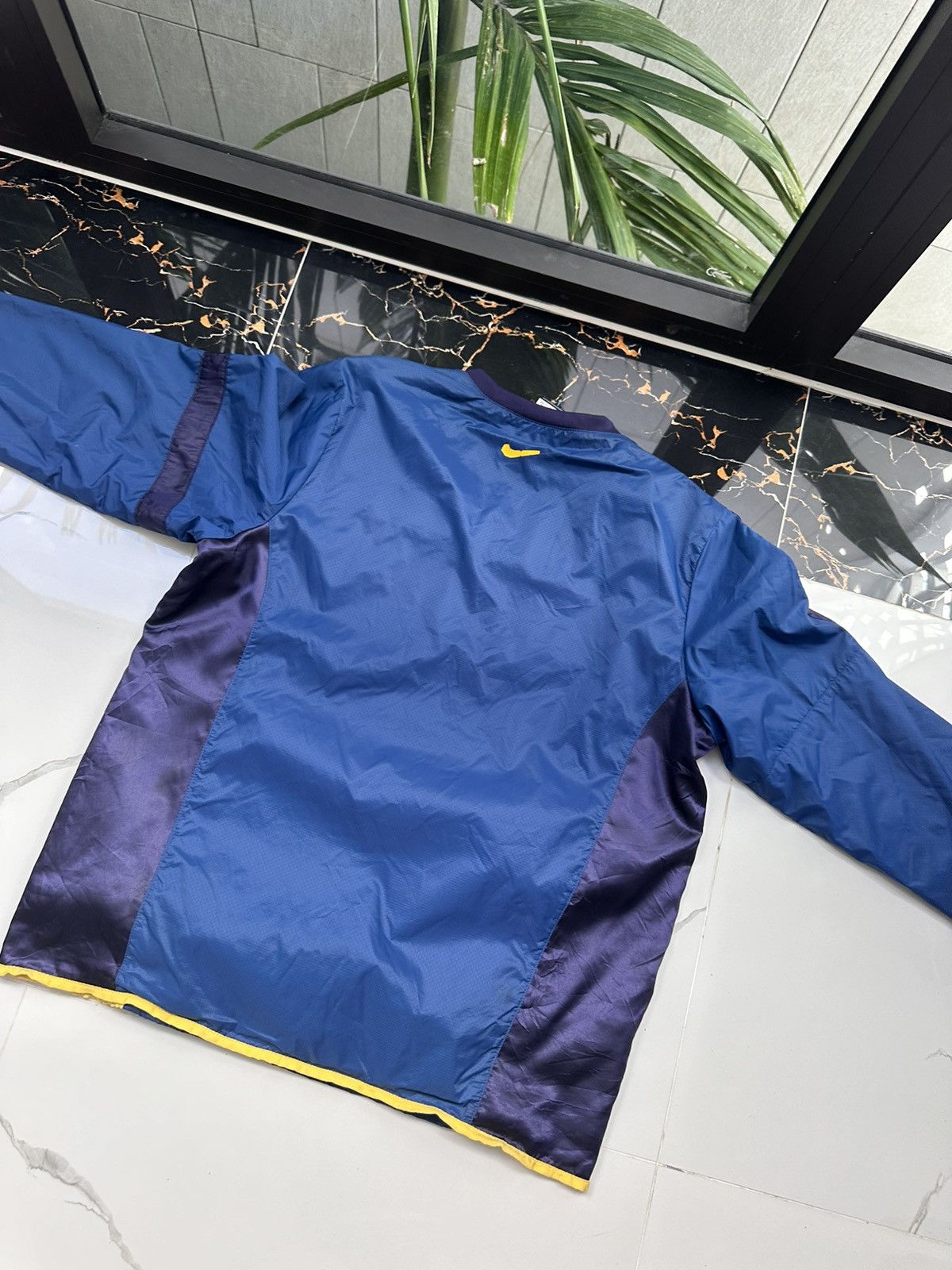 Nike × Vintage NIKE VINTAGE BIG SWOOSH NYLON LIGHT JACKET Size US L / EU 52-54 / 3 - 9 Thumbnail