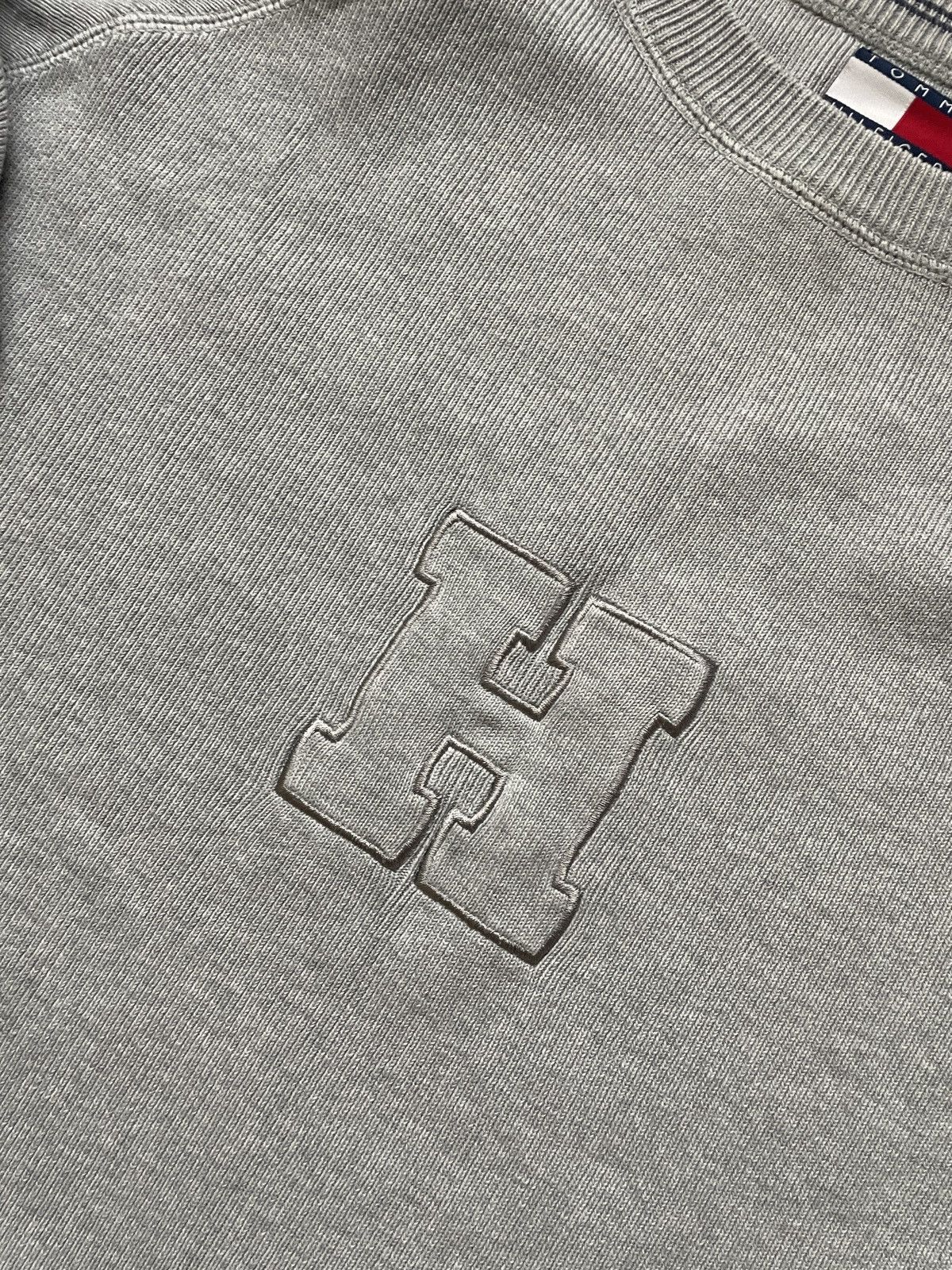 Tommy Hilfiger Vintage Tommy Hilfiger Sweater Size US L / EU 52-54 / 3 - 4 Thumbnail