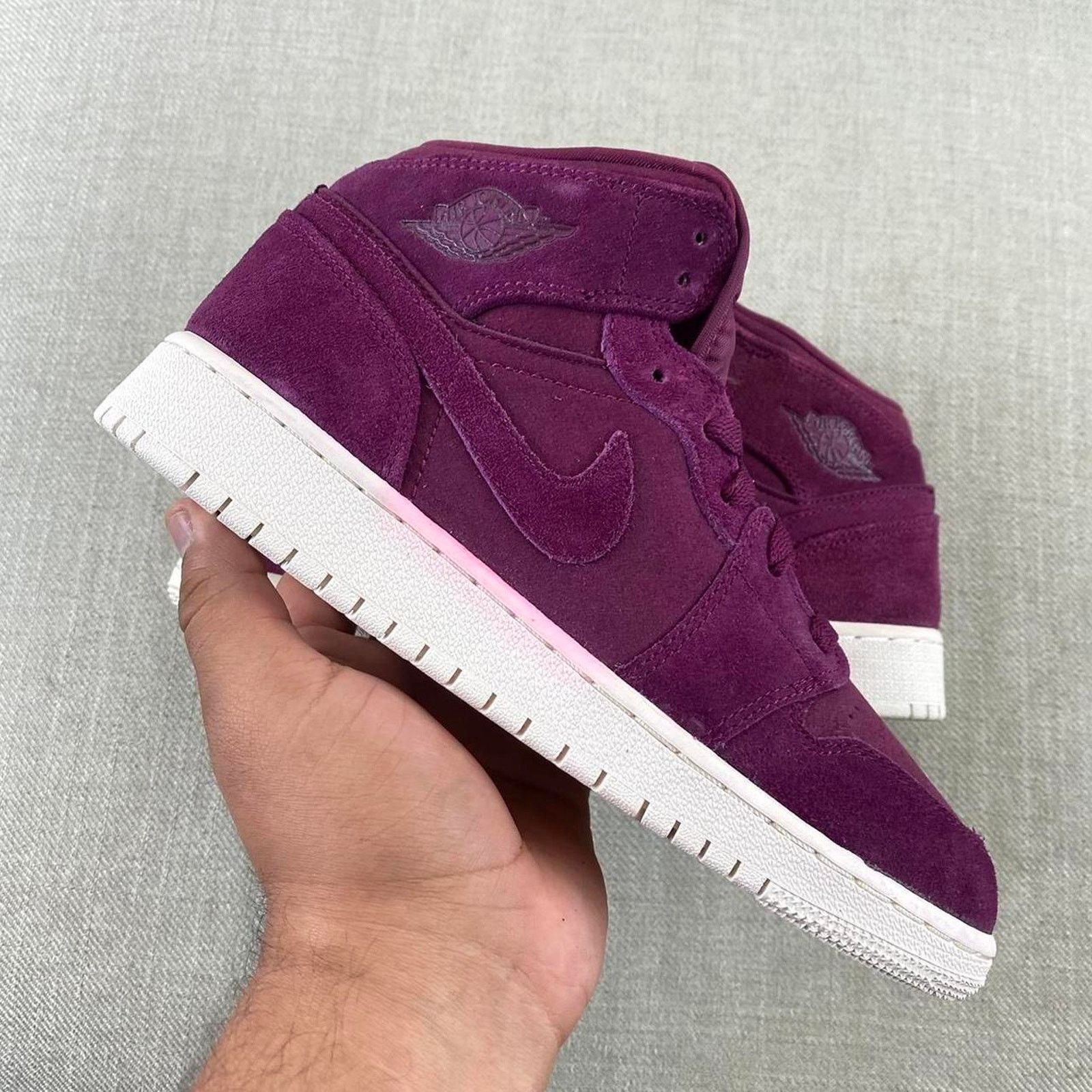 Jordan Brand Jordan 1 Mid “Bordeaux / Burgundy” 7W Size US 7 / IT 37 - 1 Thumbnail