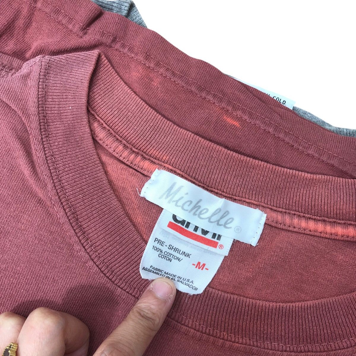 Other Vintage MOVIE WORDING Where Is Susie Font Logo Faded T-Shirt Size US M / EU 48-50 / 2 - 6 Thumbnail