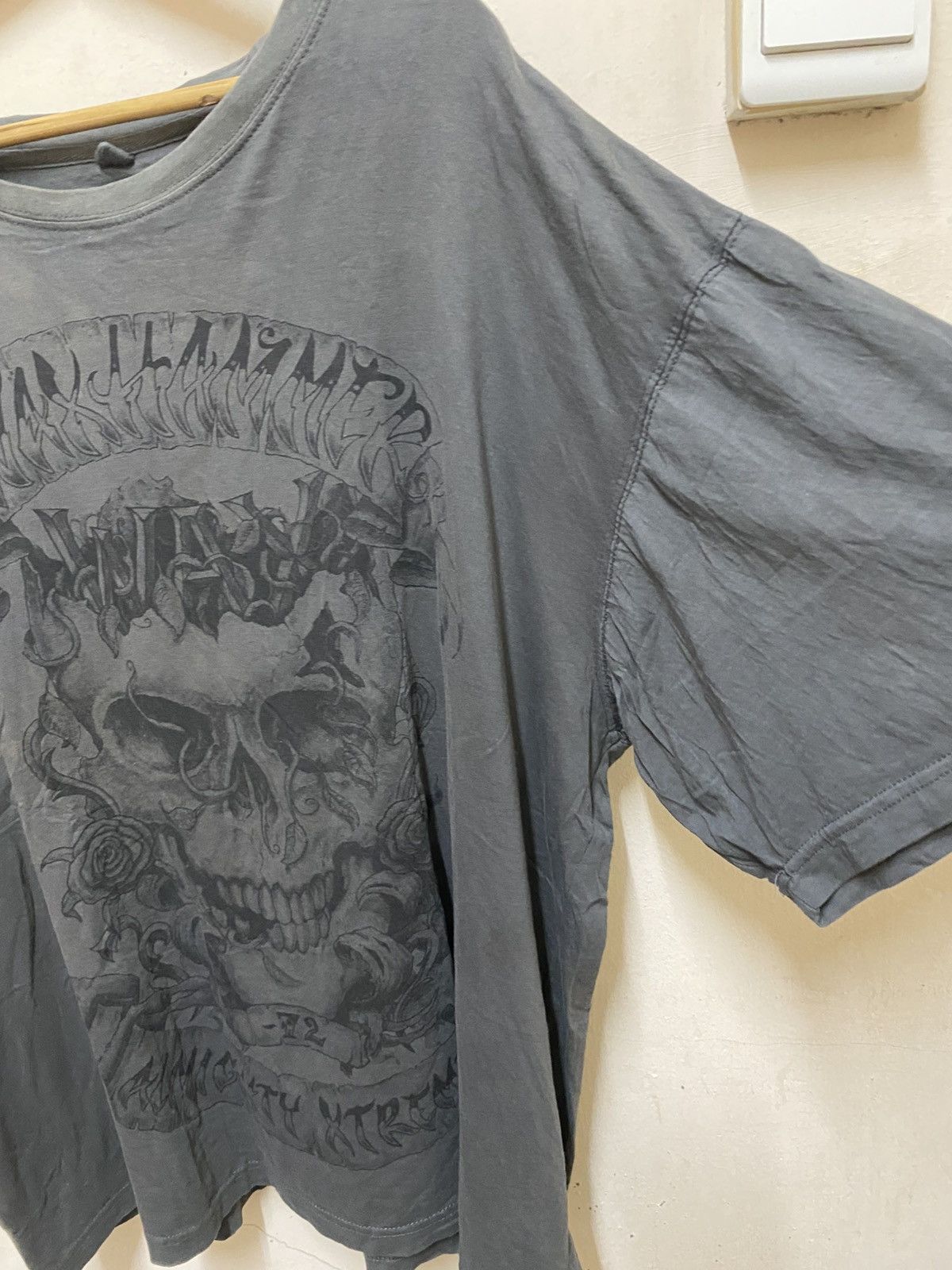 The Unbranded Brand Out Of Bounds Short Sleeve Tee Size US XXL / EU 58 / 5 - 4 Thumbnail