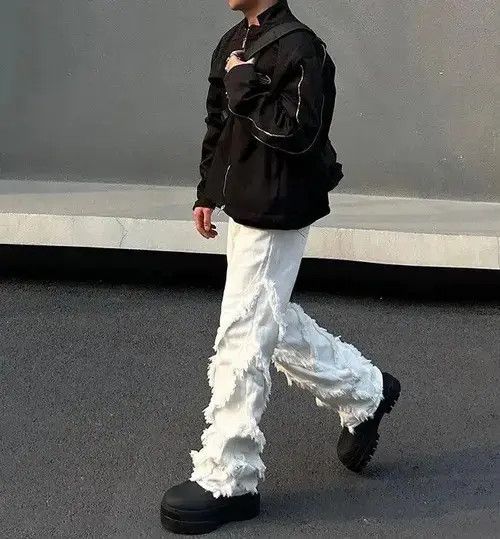 Jean Opium White Distressed Denim Jeans Size US 32 / EU 48 - 1 Thumbnail