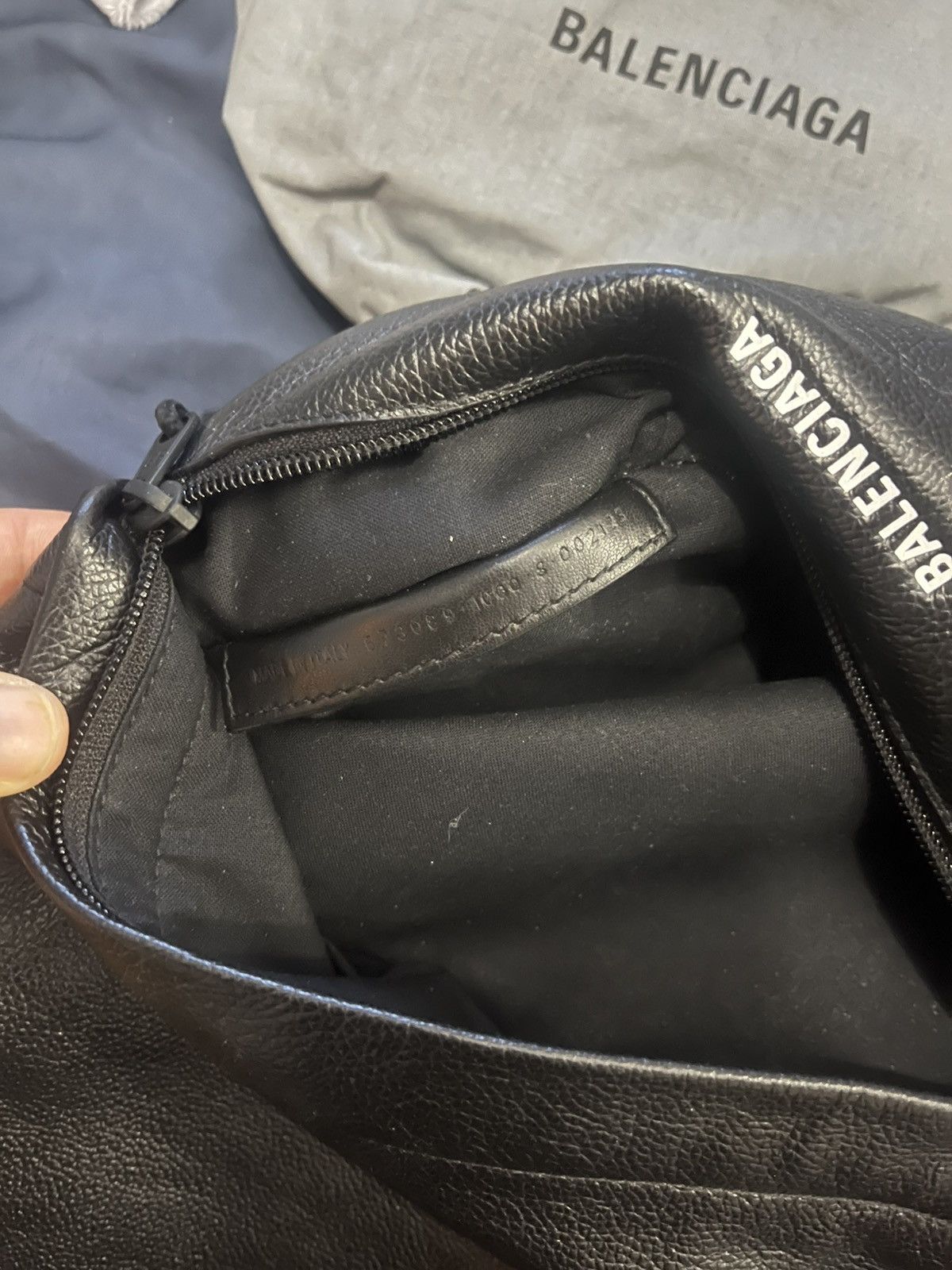 Balenciaga Balenciaga leather explorer sling backpack ! Size ONE SIZE - 14 Thumbnail