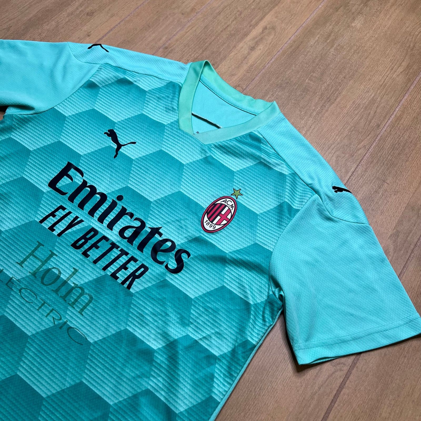 Puma Y2K AC MILAN GOALKEEPER FOOTBALL SHIRT SOCCER JERSEY Puma M Size US M / EU 48-50 / 2 - 11 Thumbnail