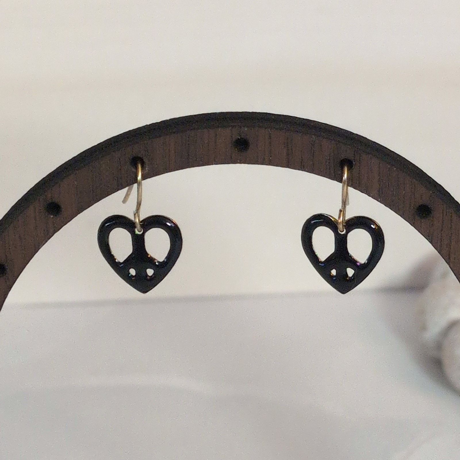 Vintage Dainty VTG 80s Gold-Tone & Black Heart Dangle/Drop Earrings Size ONE SIZE - 3 Thumbnail