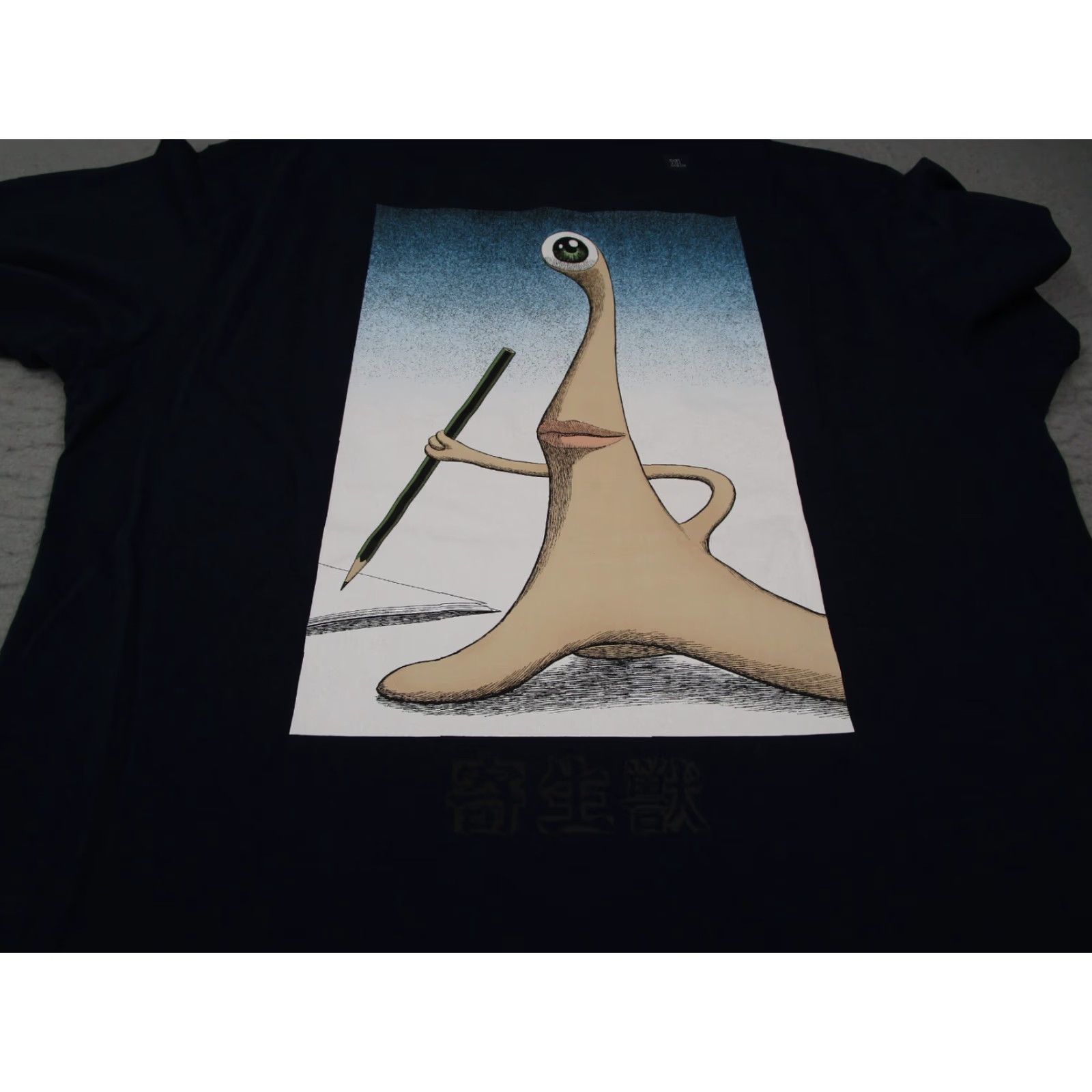 Uniqlo Uniqlo Men's XL Blue Crew Neck T-Shirt Horror Manga Anime Dark Fantasy Graphic Tee 2020s Size US XL / EU 56 / 4 - 4 Thumbnail