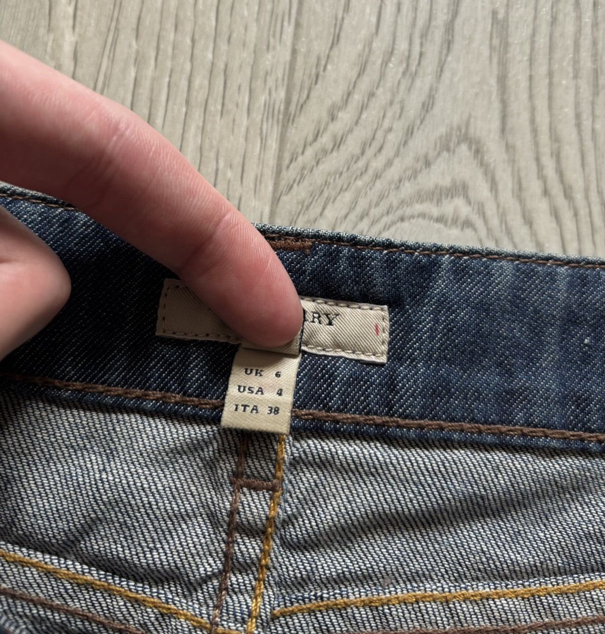 Burberry Vintage Burberry Denim Mini Skirt Y2K Size 26" / US 2 / IT 38 - 3 Thumbnail