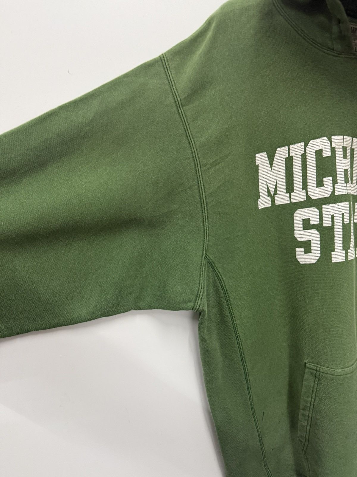 Steve And Barrys 🔥 Vtg Y2K Steve & Barrys MICHIGAN COLLEGE LOGO HOODIES - L Size US L / EU 52-54 / 3 - 7 Thumbnail