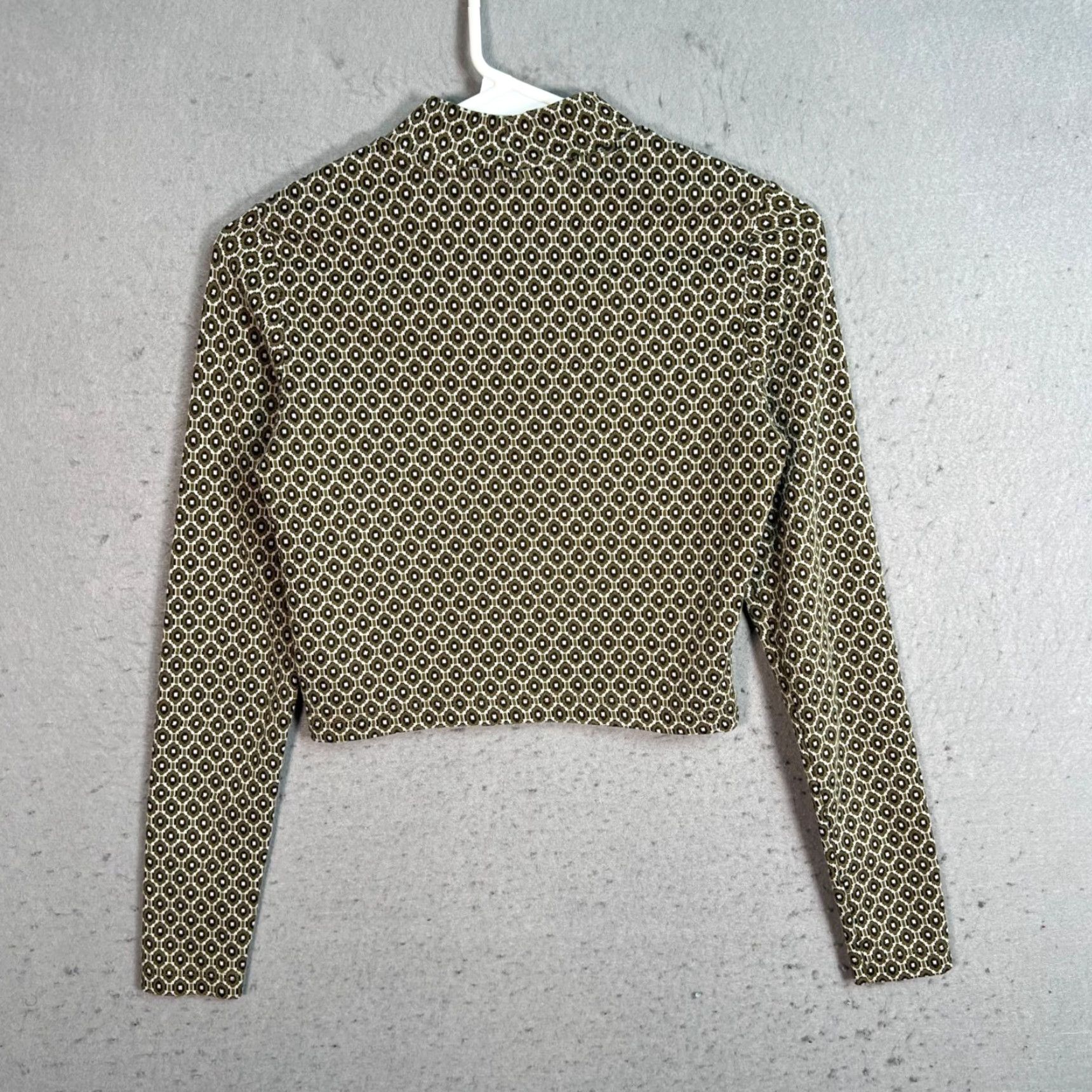 Topshop Topshop Green Geometric Patterned Long Sleeve Mock Neck Crop Top Size 2 Women Blouse Cropped Green Patterned Top Shirt Vintage No Size XS / US 0-2 / IT 36-38 - 2 Thumbnail