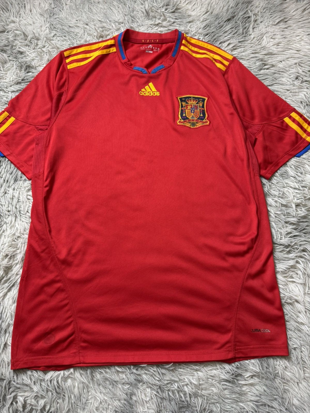 Vintage Vintage Spain Home Kit 2010 Size US XL / EU 56 / 4 - 1 Thumbnail