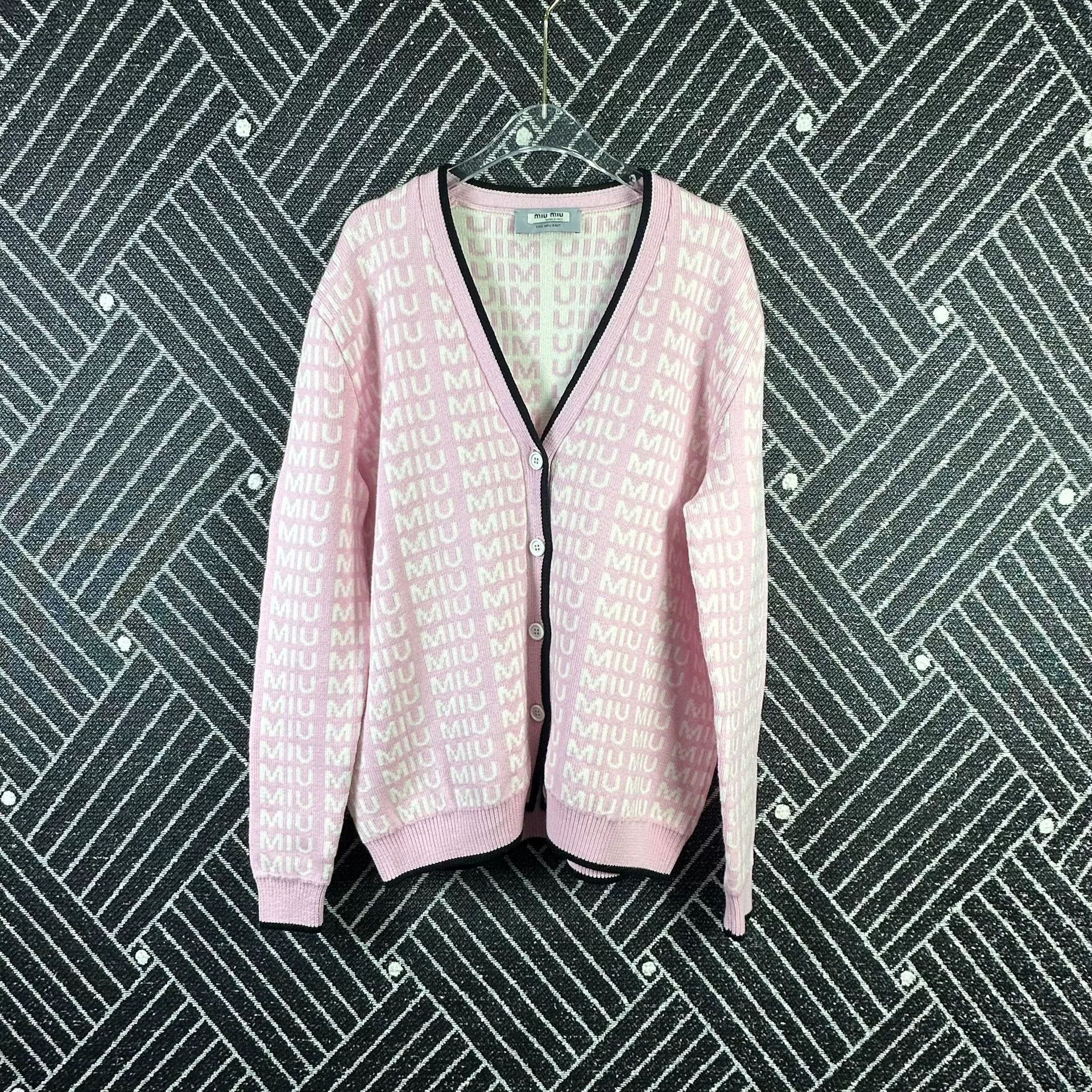 Miu Miu MiuMiu Logo Pink Wool Cardigan Size XS / US 0-2 / IT 36-38 - 1 Thumbnail