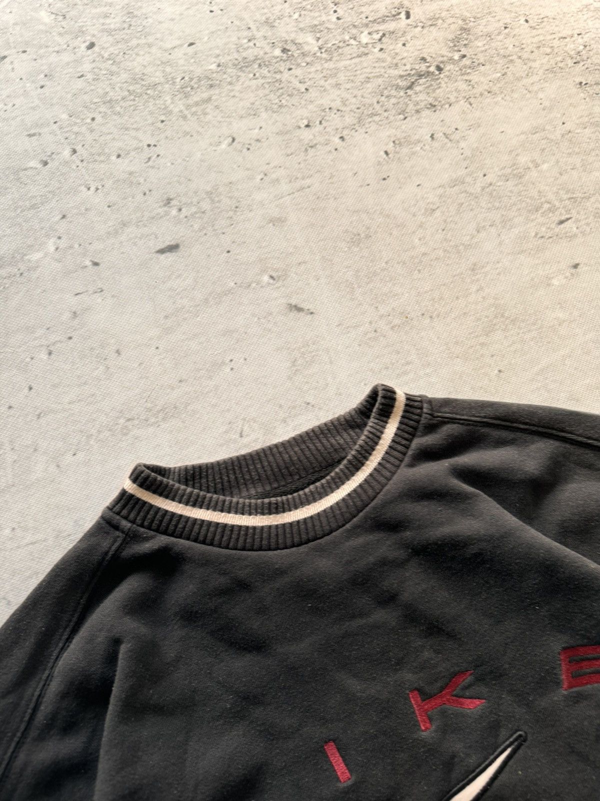 Nike × Vintage NIKE VINTAGE CENTER LOGO OVERSIZE BOXY SWEATSHIRT Size US S / EU 44-46 / 1 - 4 Thumbnail