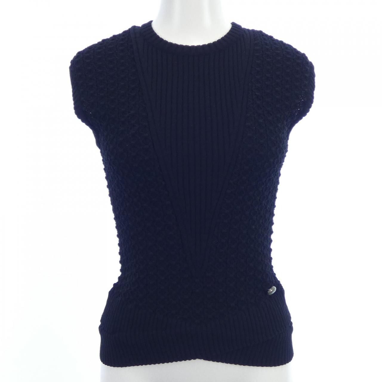Chanel Chanel Chanel Knit Vest Textile Tops P51177K06600 DUTY FREE for USA Size ONE SIZE - 1 Thumbnail