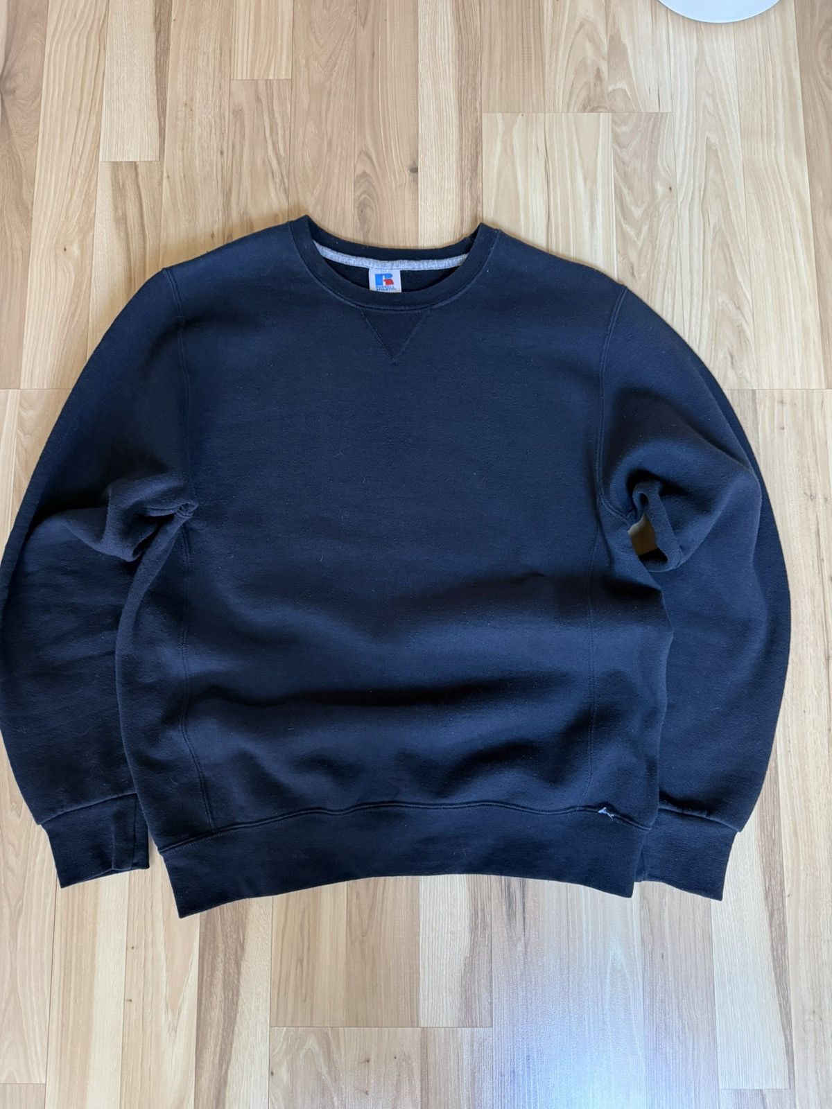 Russell Athletic Vintage russell athletic black crewneck sweatshirt Size US L / EU 52-54 / 3 - 1 Thumbnail