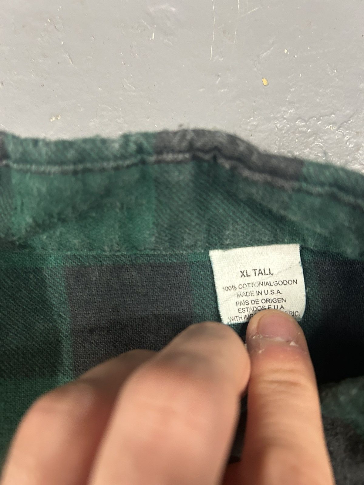 Flannel × Vintage Vintage Essential 90s Green & Black Button Up Flannel Shirt Size US XL / EU 56 / 4 - 2 Thumbnail