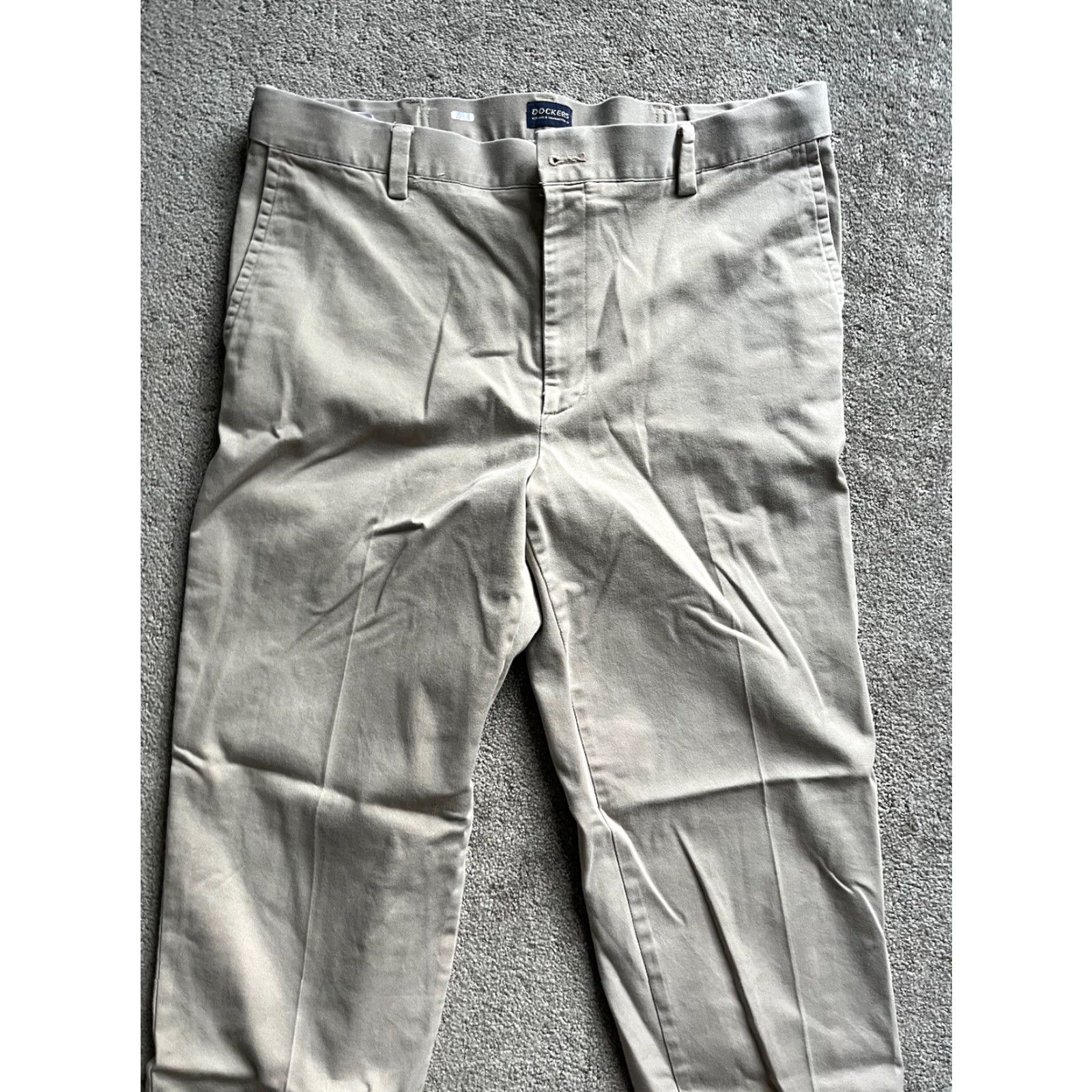 Dockers DOCKERS Chino Pants 36x31 Beige Solid Flat Front Straight Fit Mens Classic Size US 36 / EU 52 - 2 Thumbnail