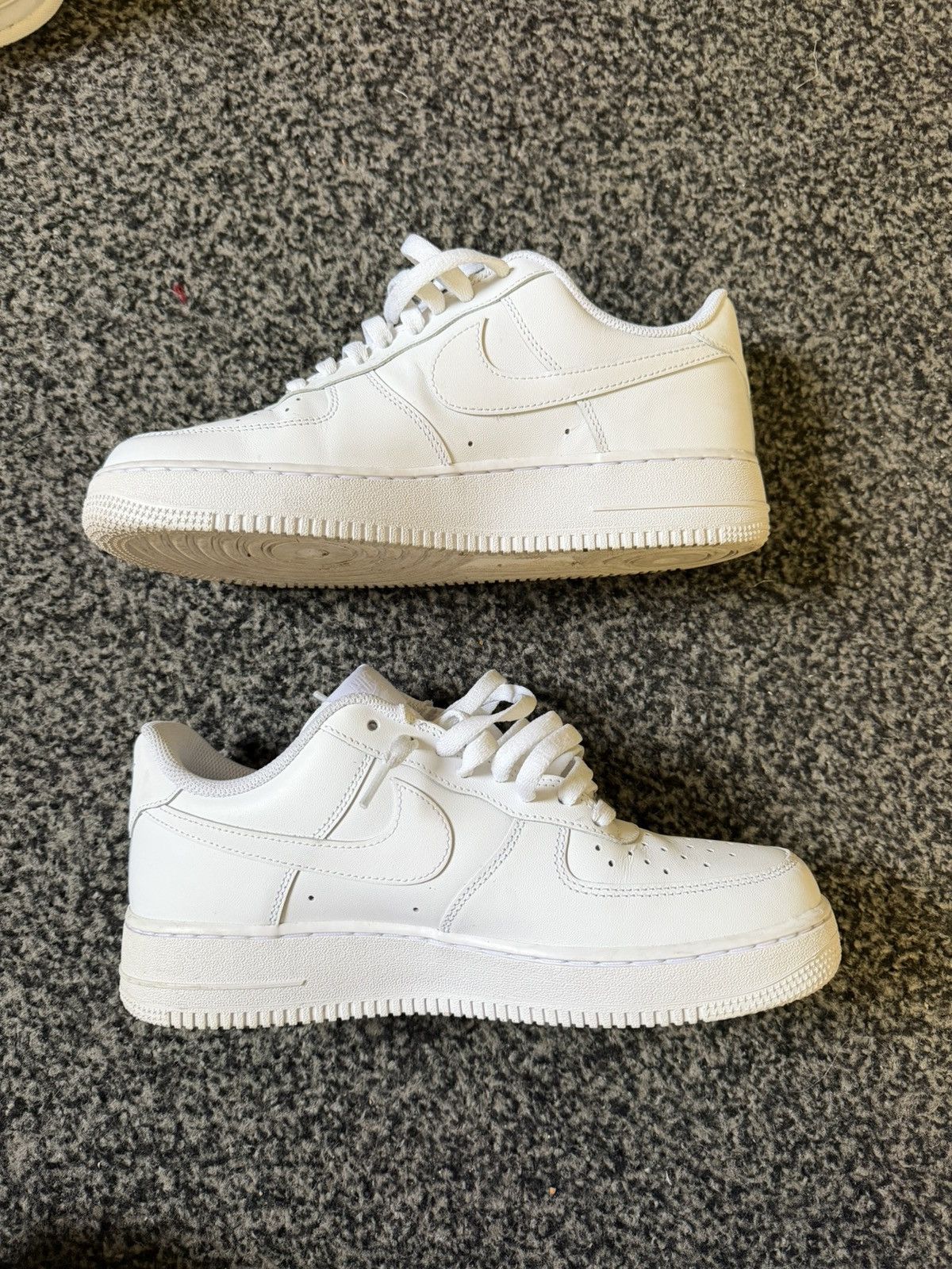 Nike Nike Air Force 1 Size US 9 / EU 42 - 2 Thumbnail