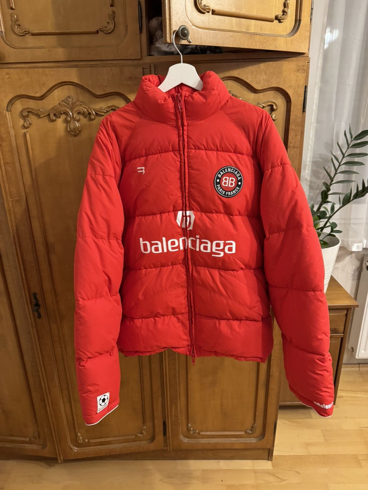 Balenciaga red jacket best sale