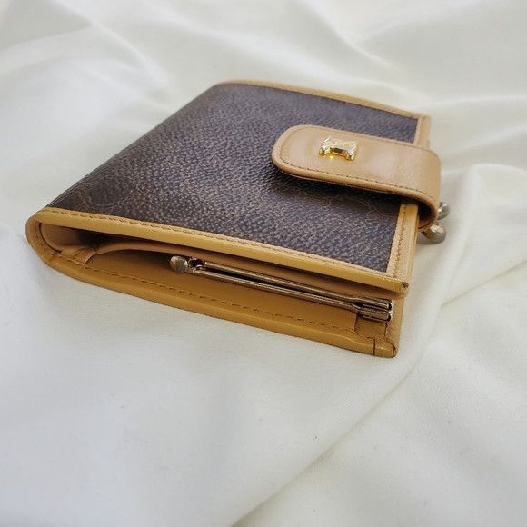 Celine Vintage Celine Triomphe Compact Waller Cardholders Size ONE SIZE - 8 Thumbnail
