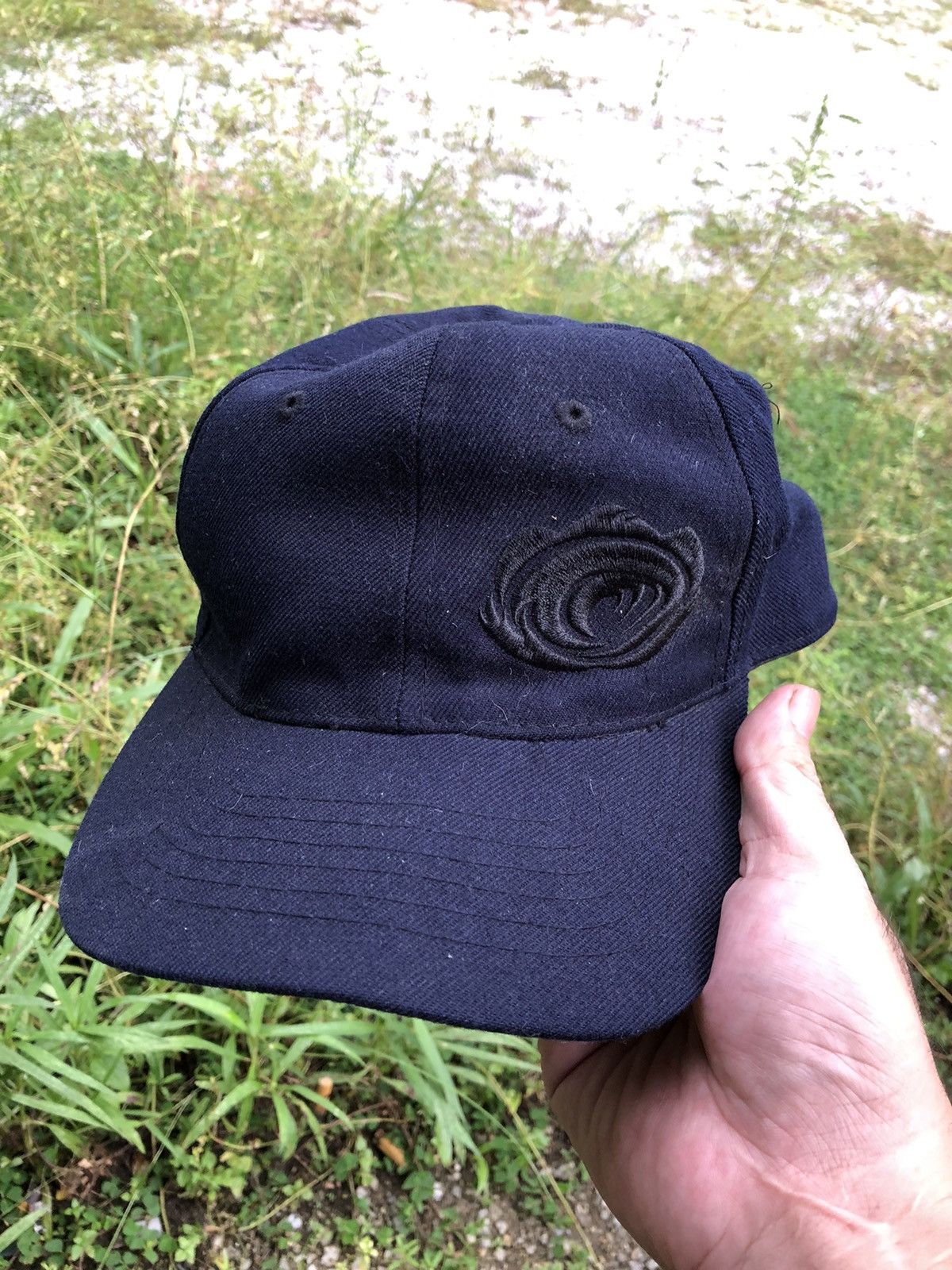 STRICKLY BOARDING FITTED CAP 7 1/2