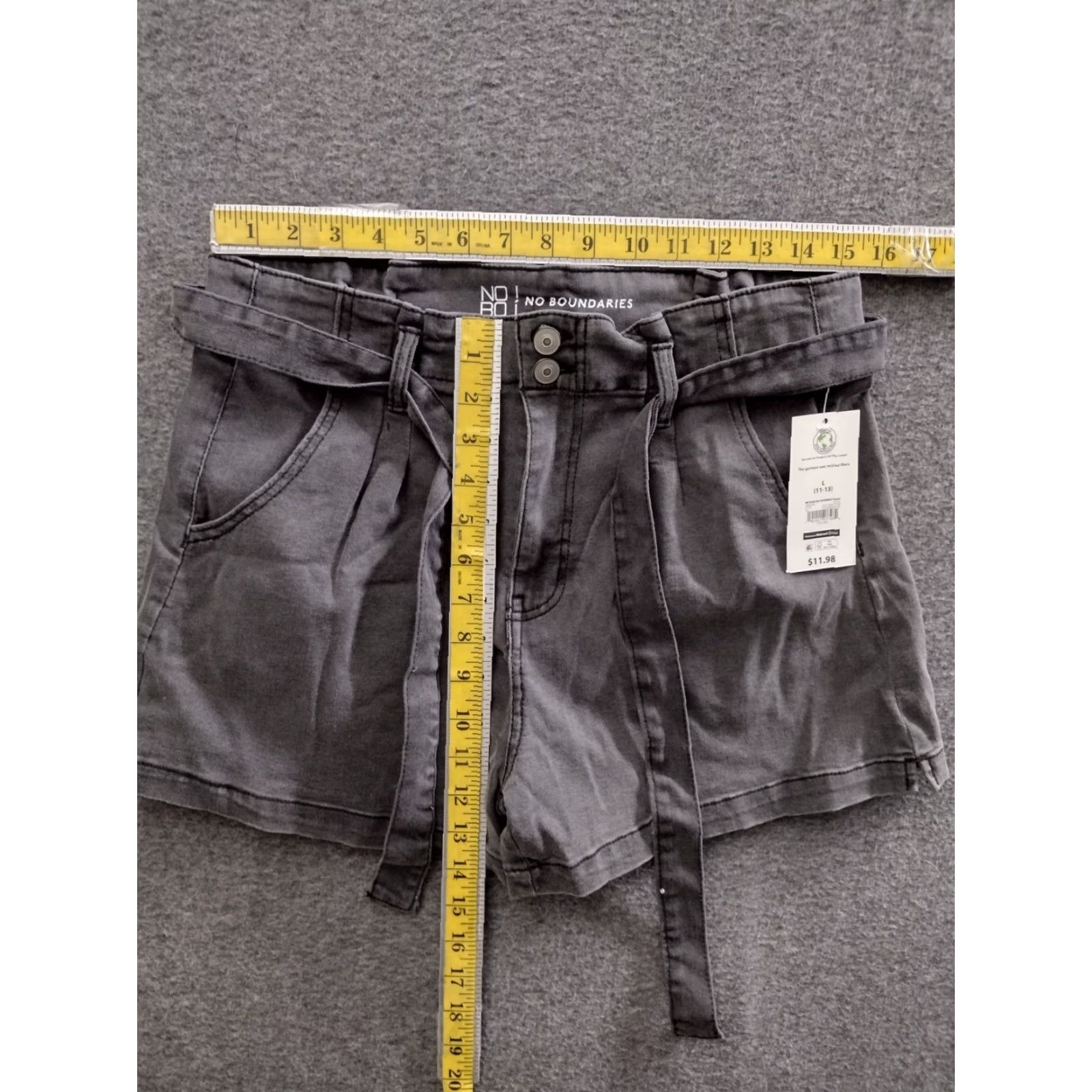 Vintage No Boundaries Pleated Paperbag Tied Shorts Juniors Black L 11-13 Stretchy Denim Paperbag Tied High Rise Casual Womens Shorts Size 36" / US 14 / IT 50 - 4 Thumbnail