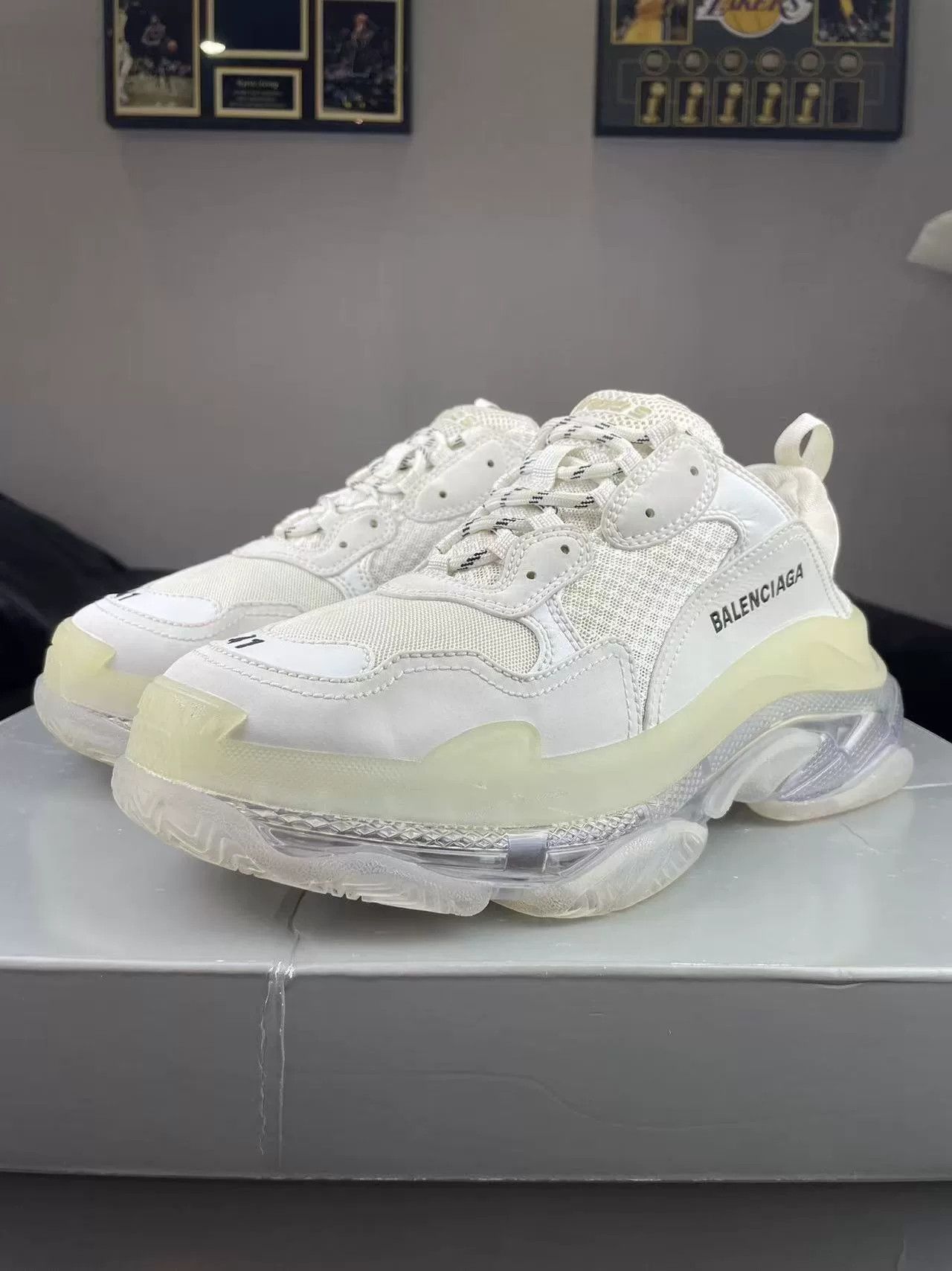 Balenciaga Balenciaga Clear White Lowtop Sneakers S Men Size US 10 / EU 43 - 1 Thumbnail